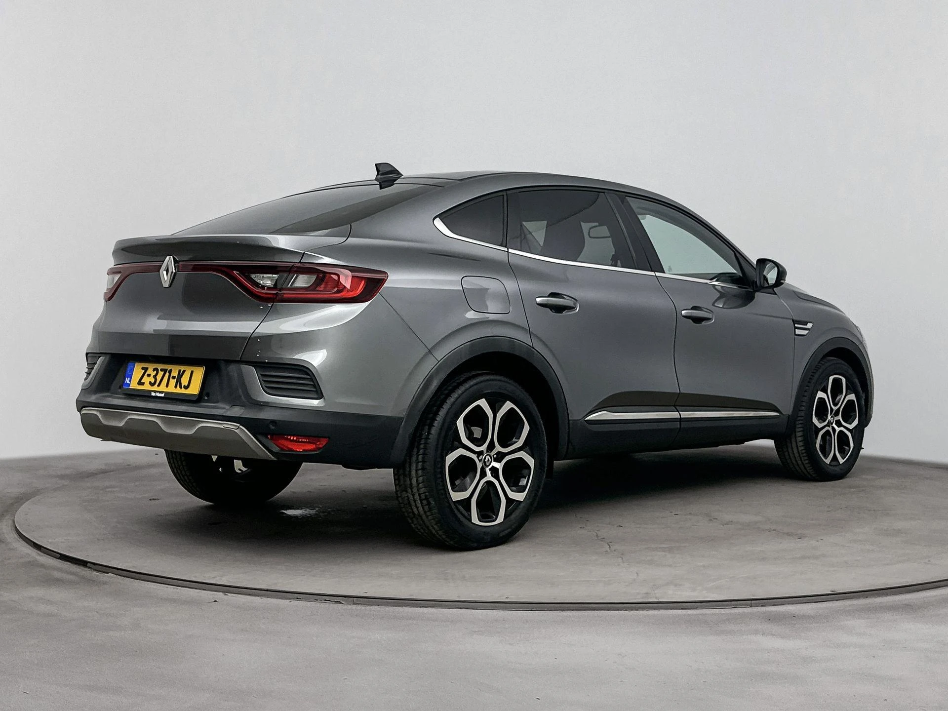 Renault-Arkana-image-3