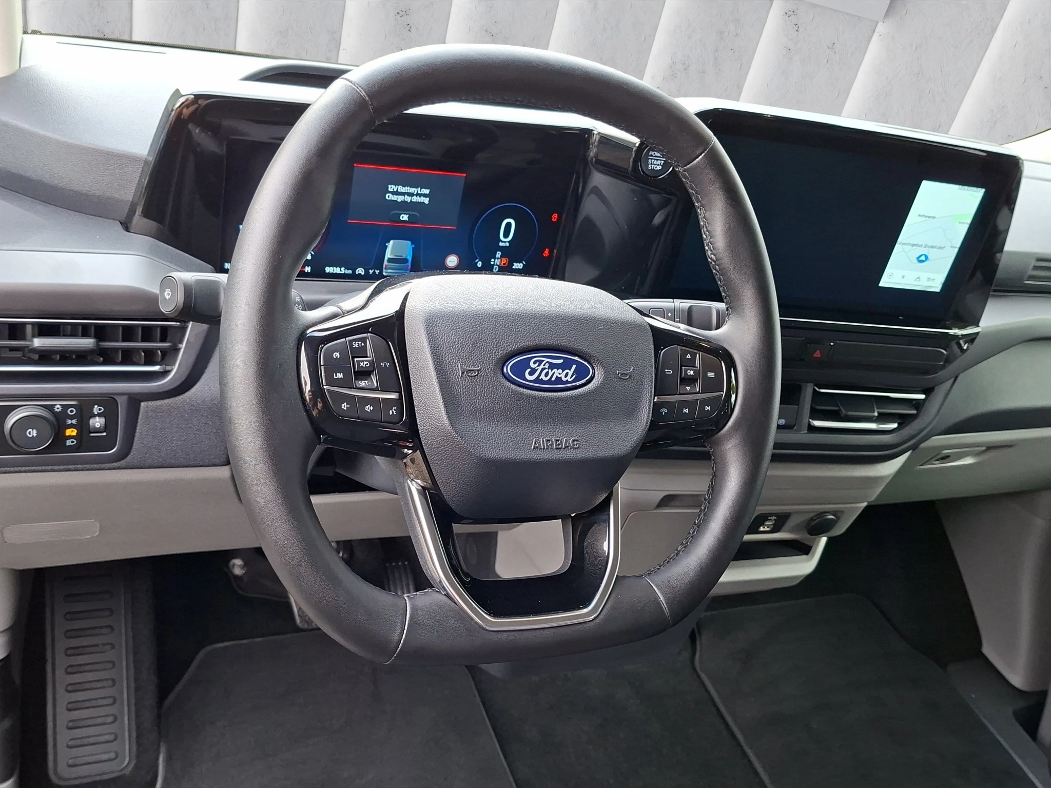 Ford-Tourneo Custom-image-12