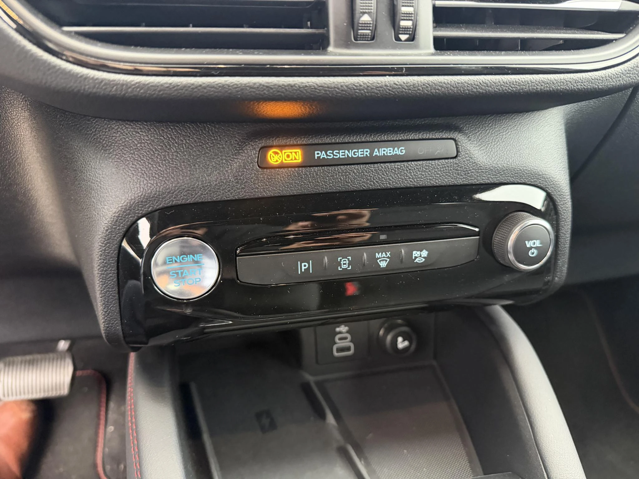 Ford-Kuga-image-13