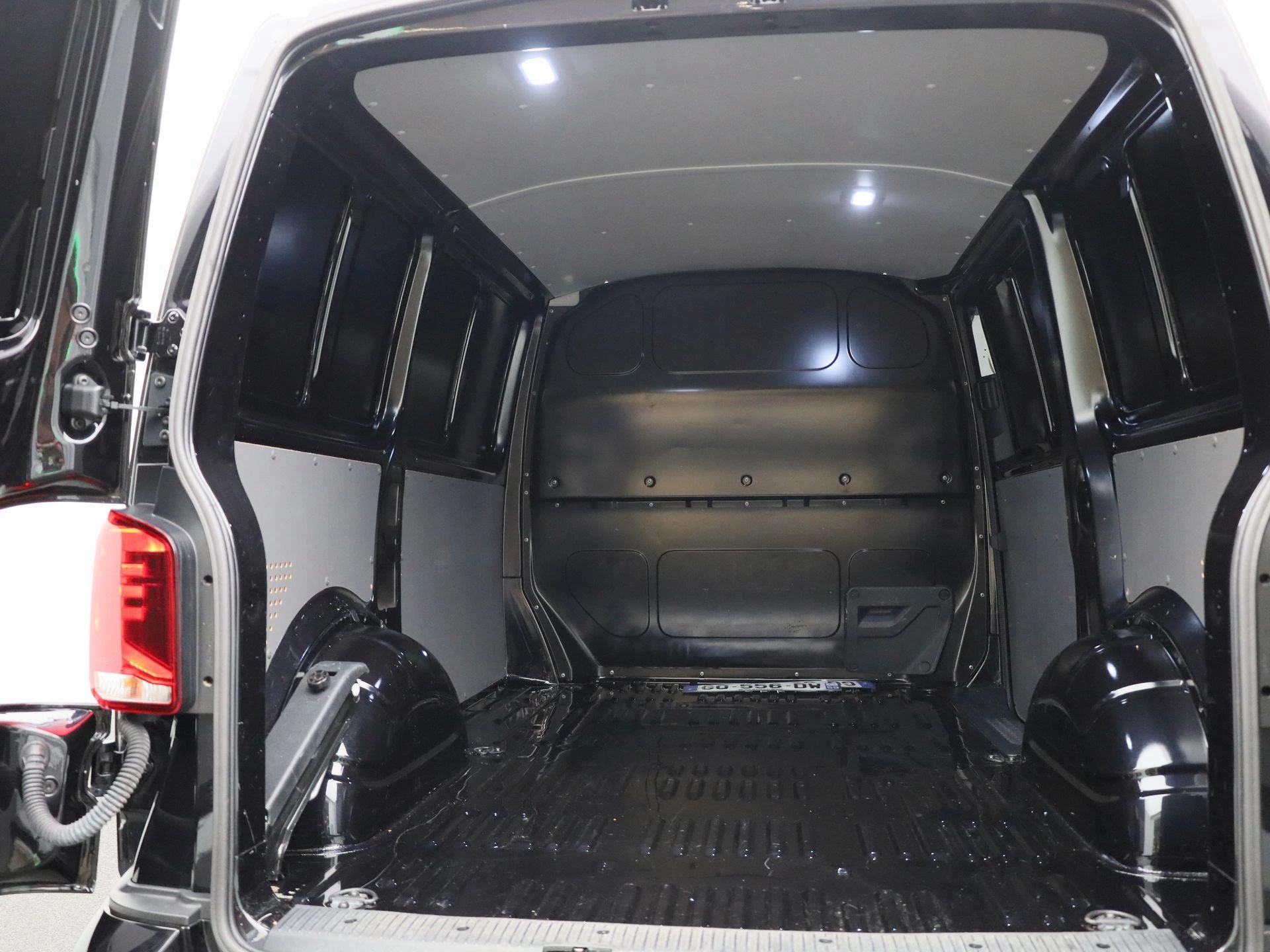 Volkswagen Transporter 2.0 TDI L1H1 150PK
