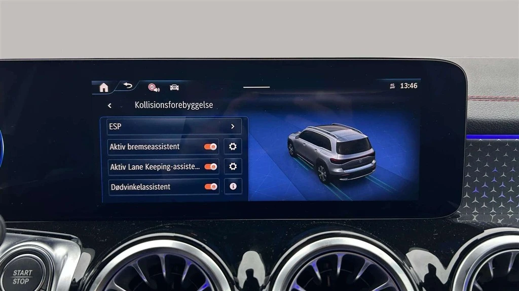 Mercedes-Benz-EQB-image-19
