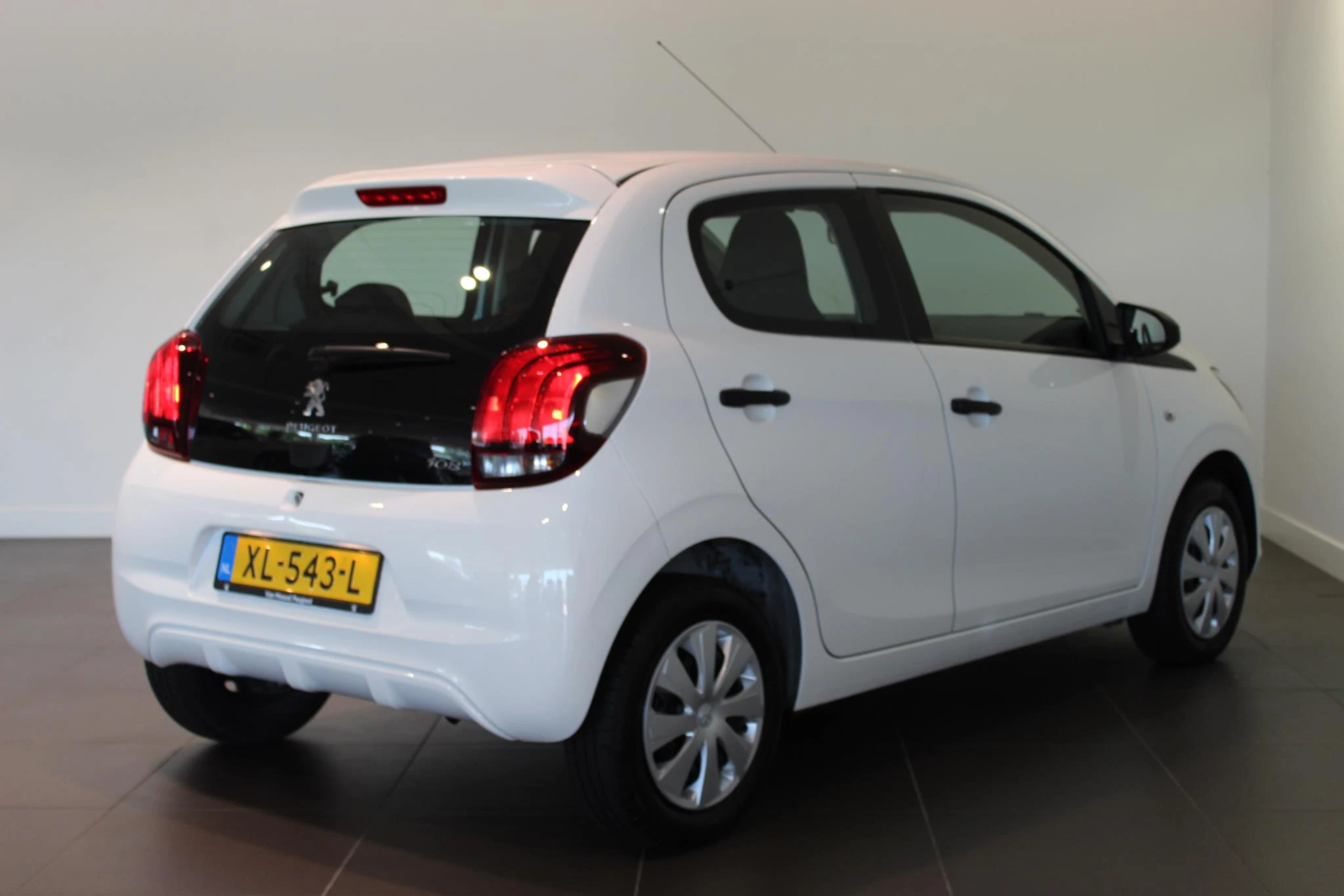 Peugeot-108-image-1