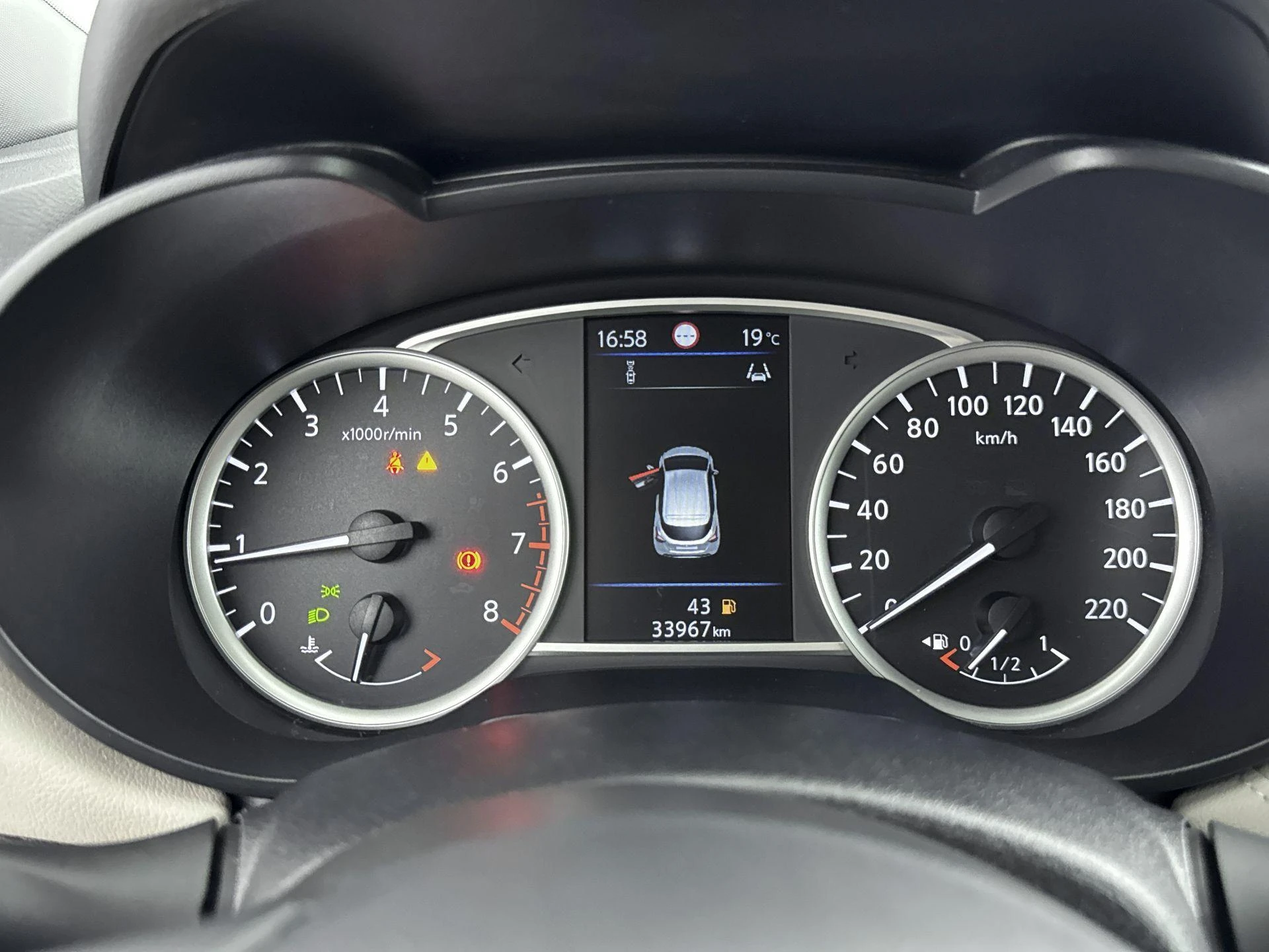 Nissan-Micra-image-11