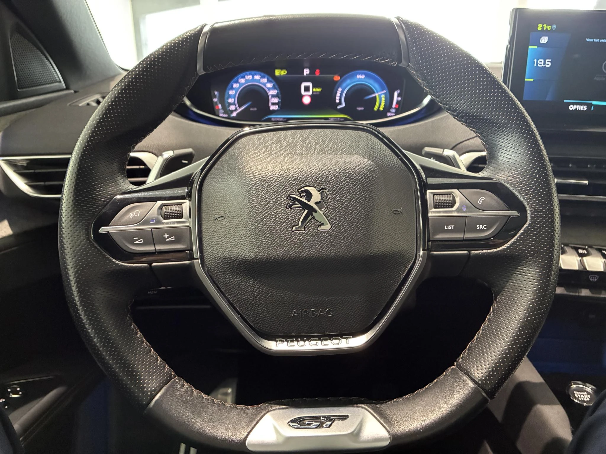 Peugeot 3008 1.6 HYbrid 225 GT