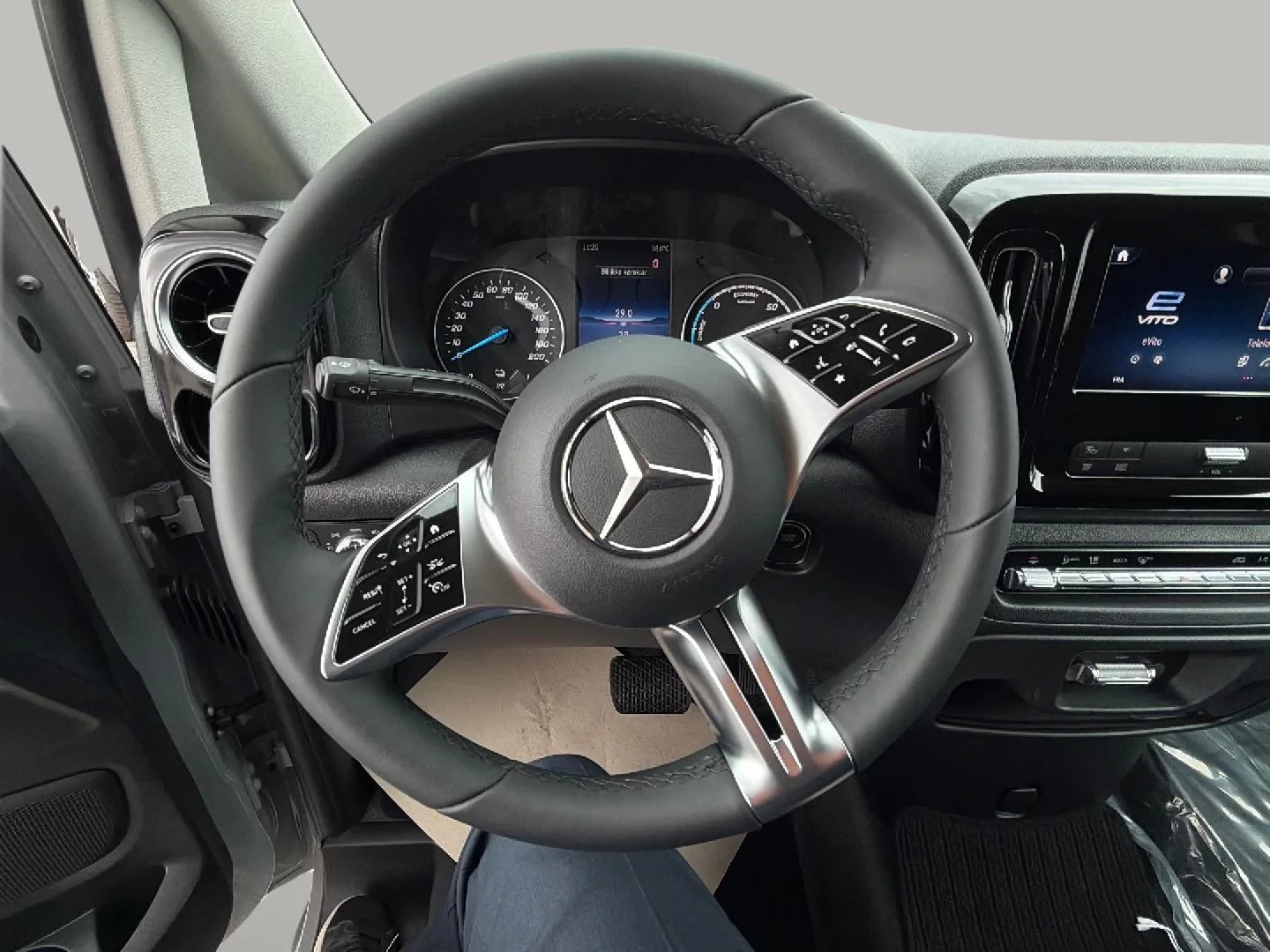 Mercedes-Benz eVito 119 A2 Kassevogn