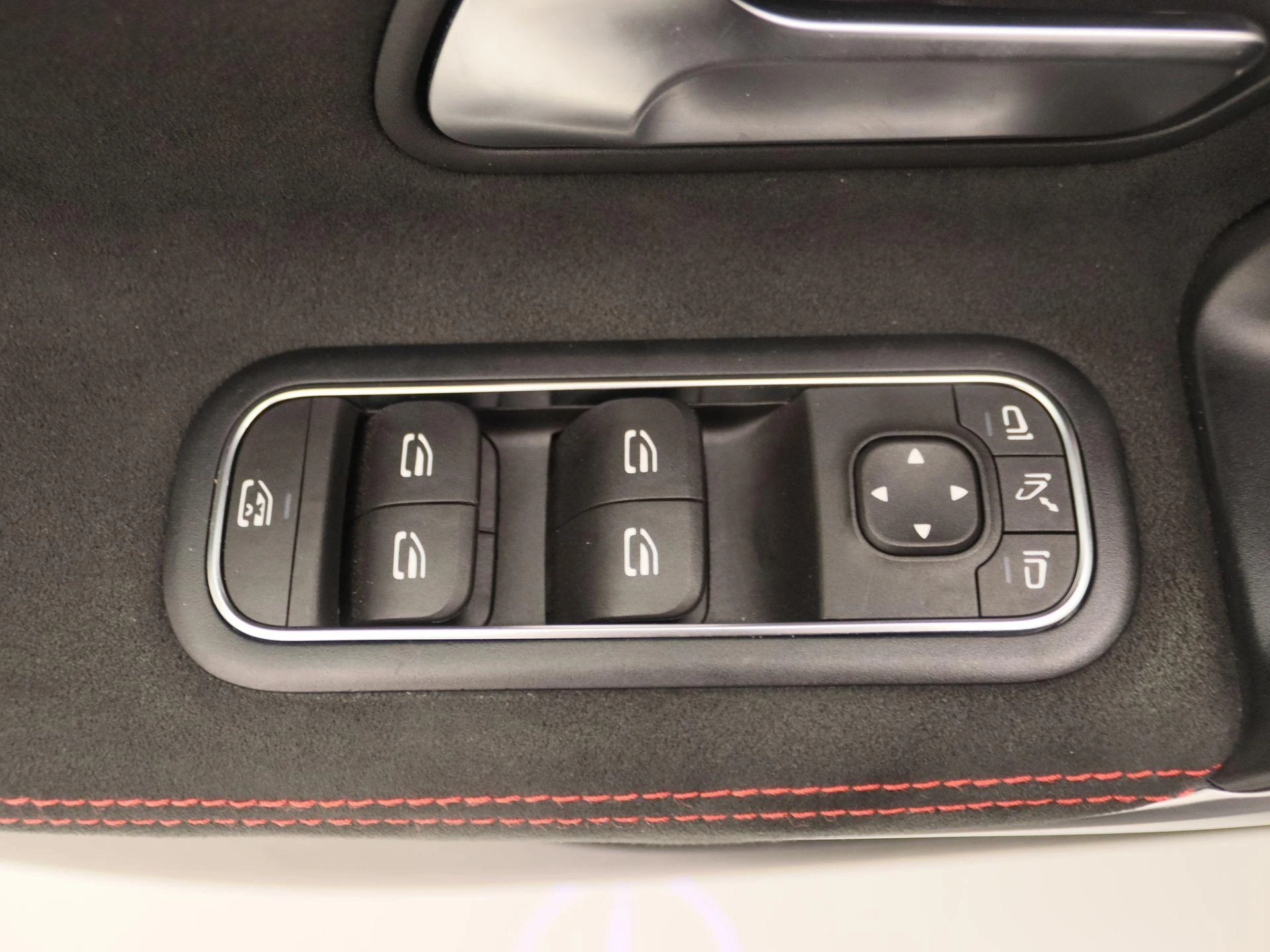 Mercedes-Benz-A-Klasse-image-22