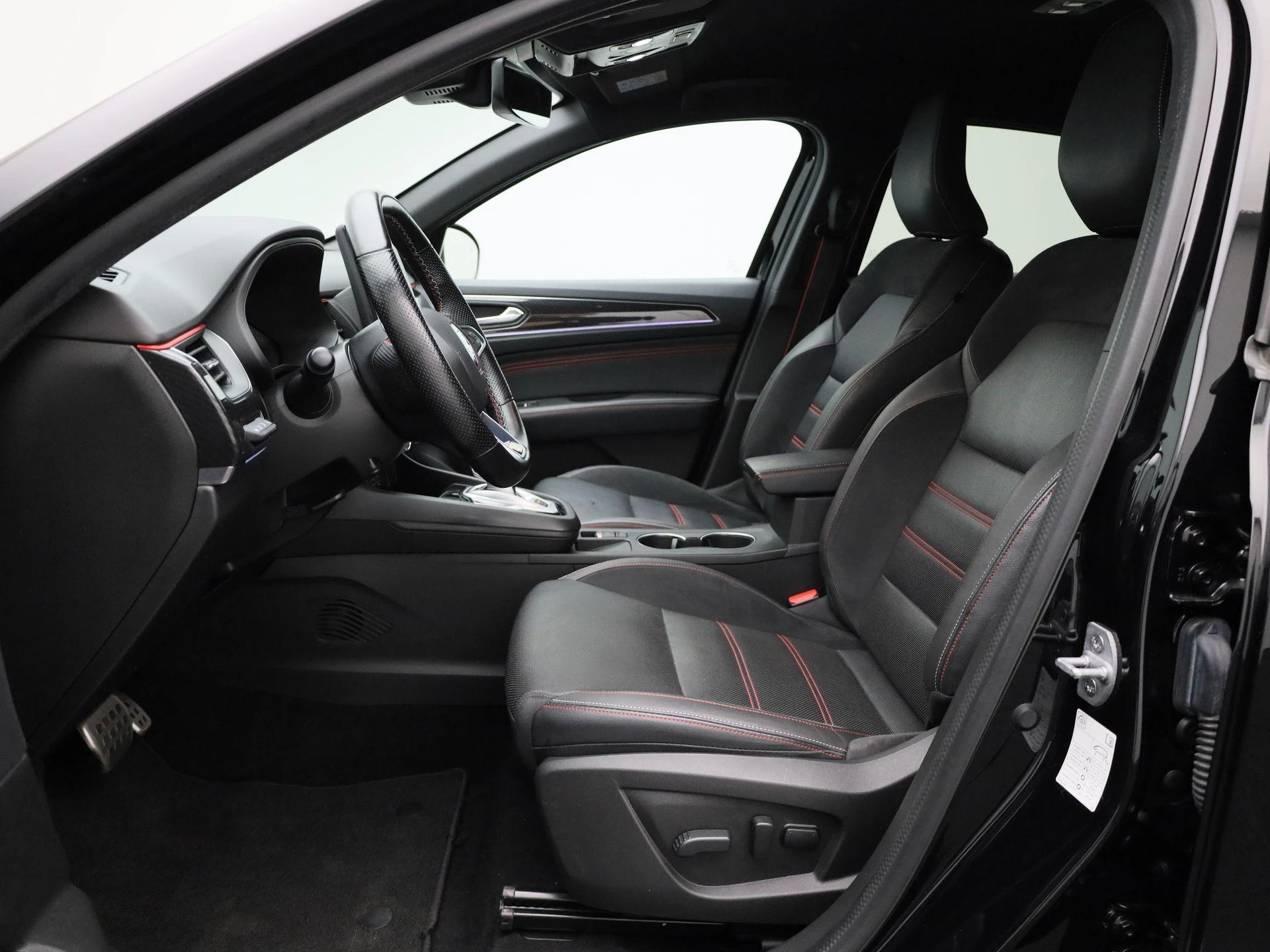 Renault-Arkana-image-8