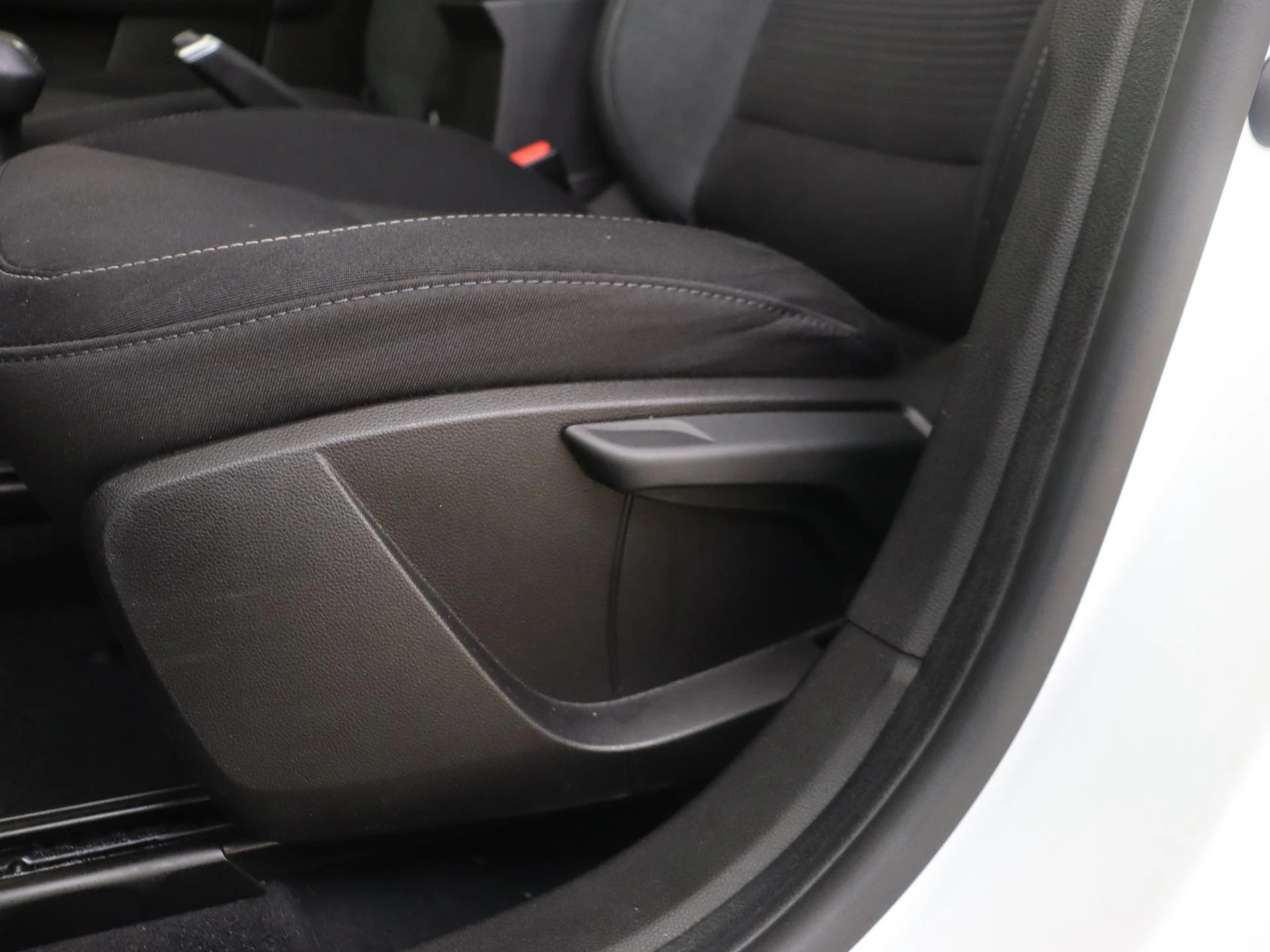 Renault-Captur-image-25