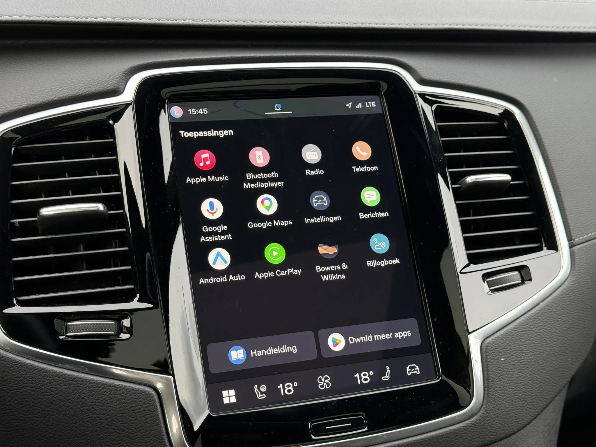 Volvo-XC90-image-24
