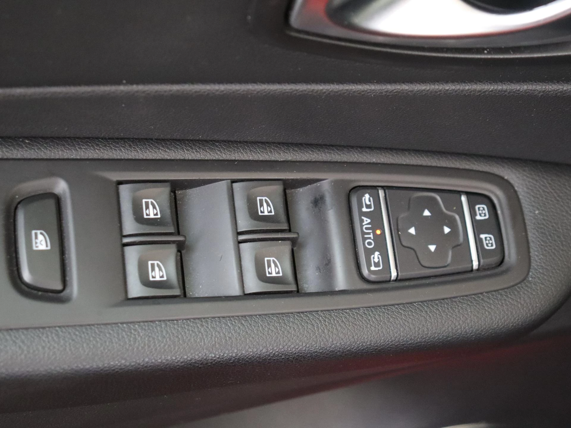 Renault-Captur-image-24