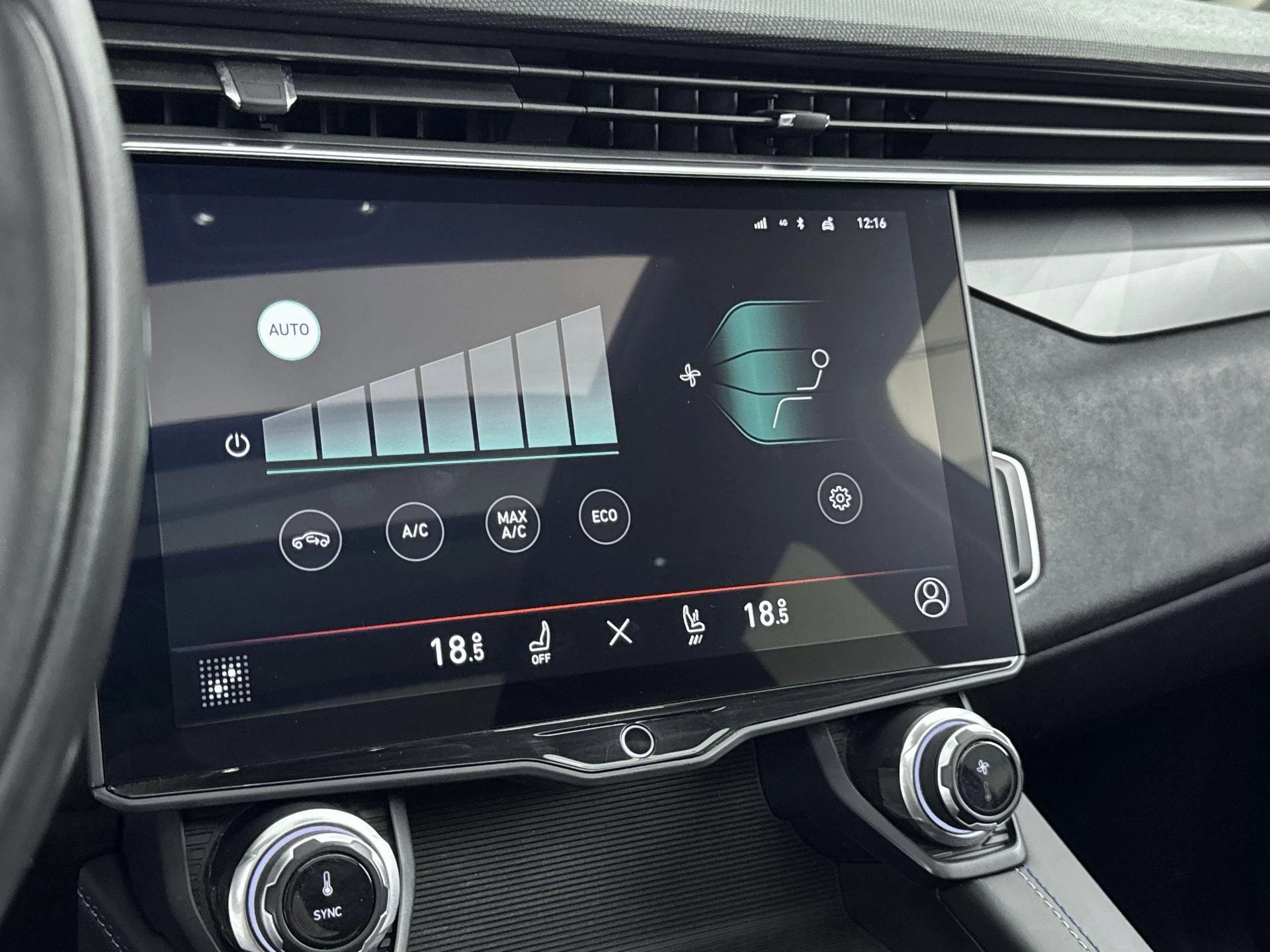 Lynk & Co-01-image-20