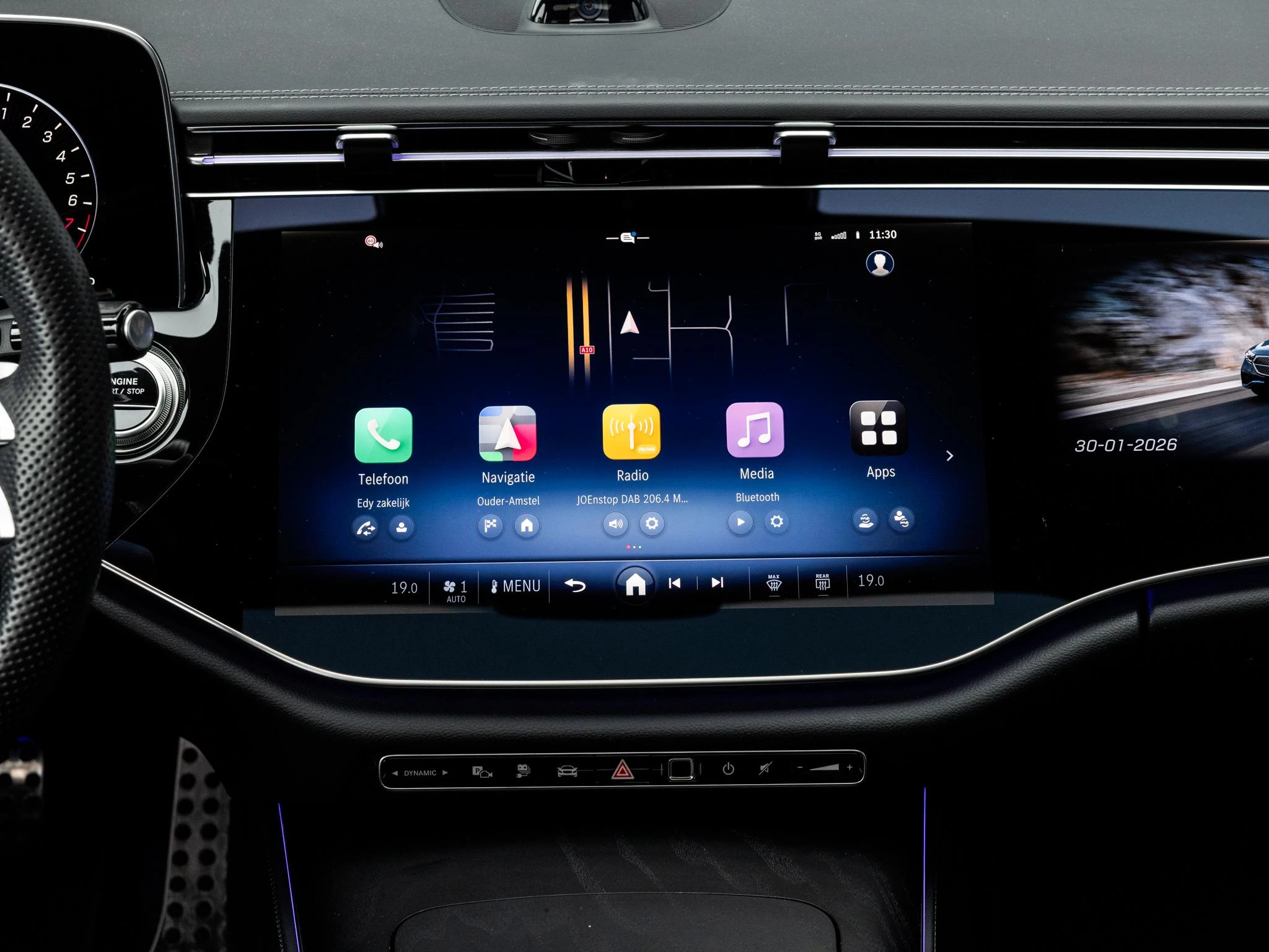 Mercedes-Benz-E-Klasse-image-21