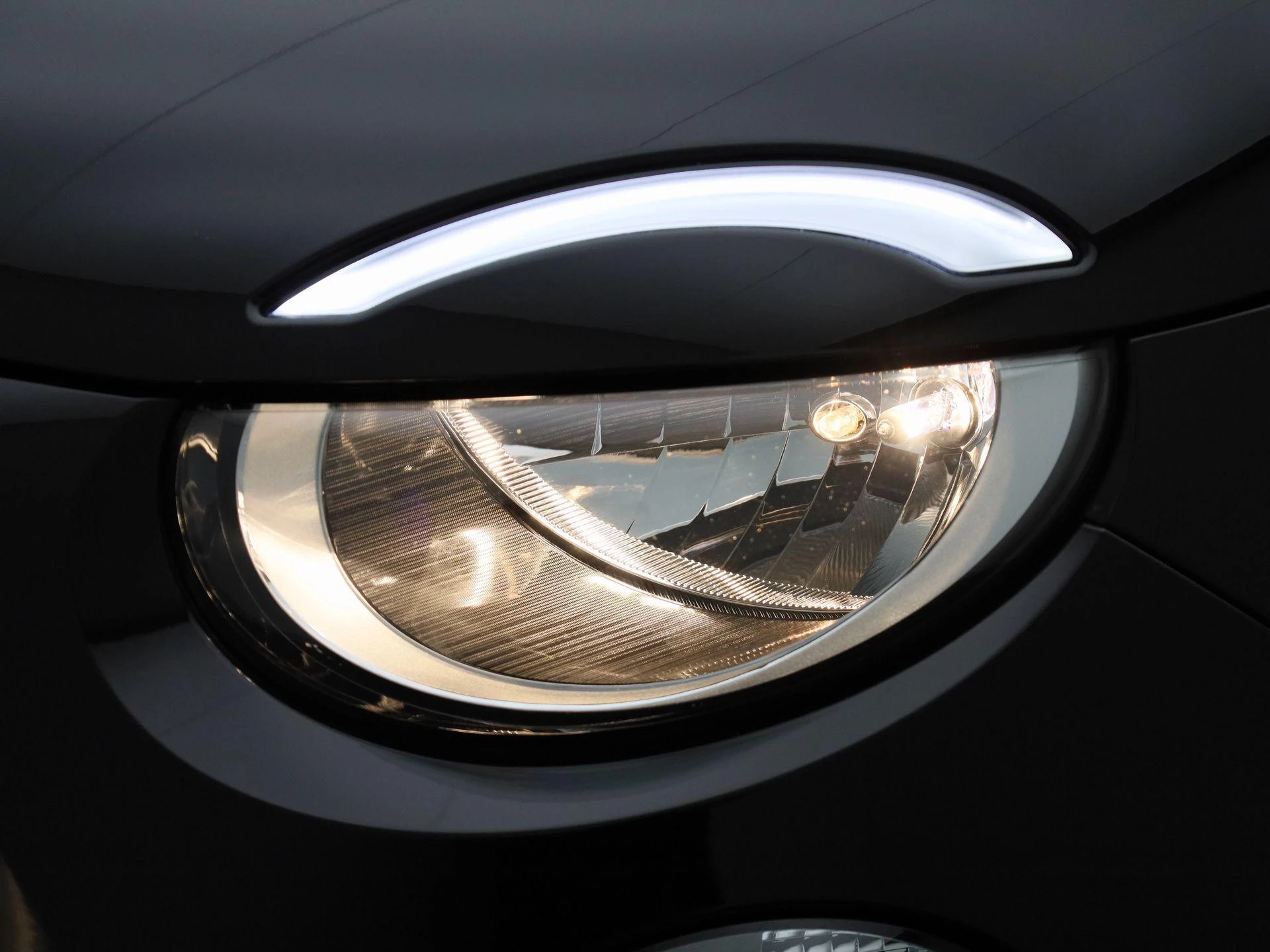 Fiat-500C-image-13