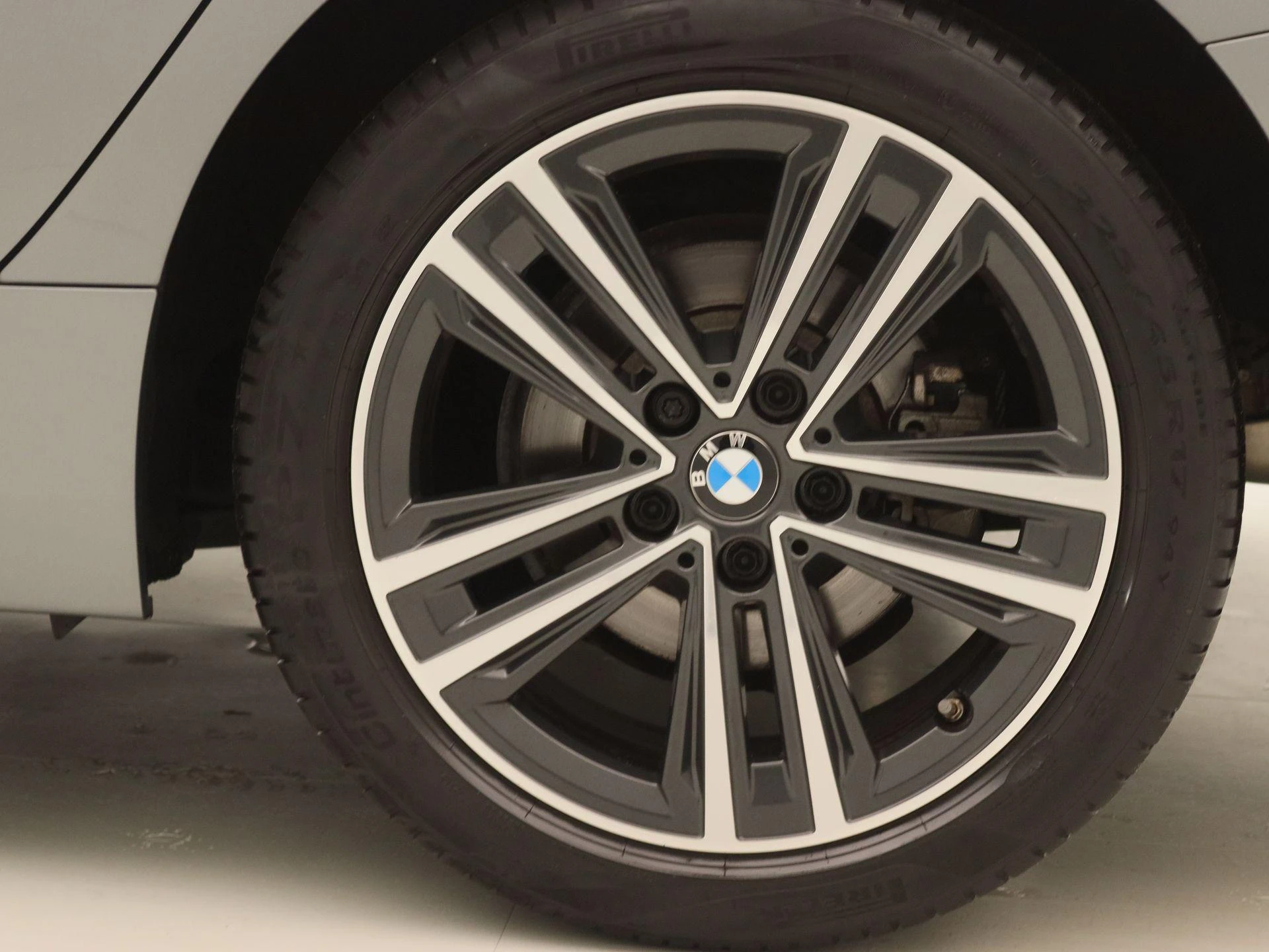BMW-2 Serie-image-16