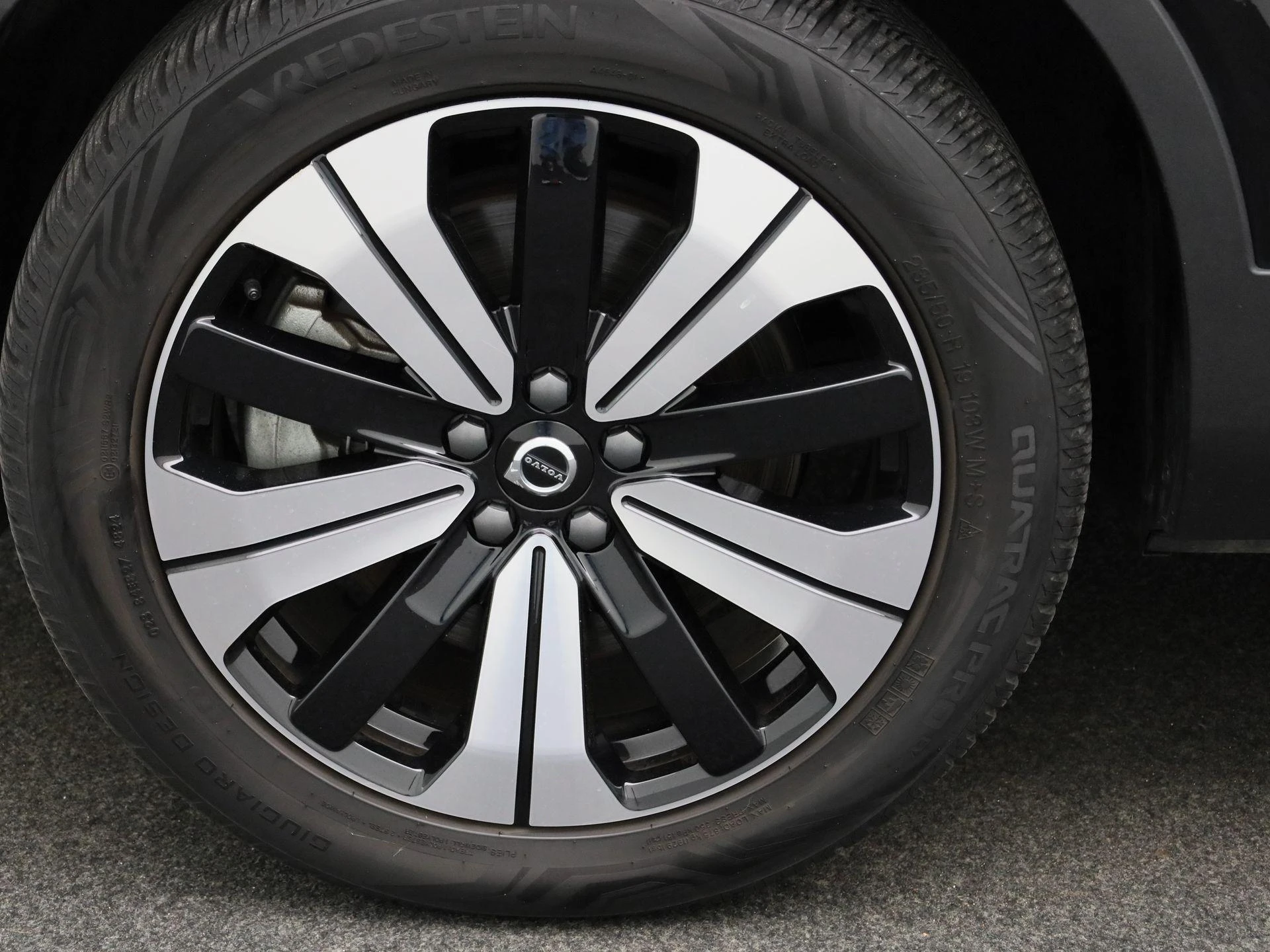 Volvo-XC40-image-15
