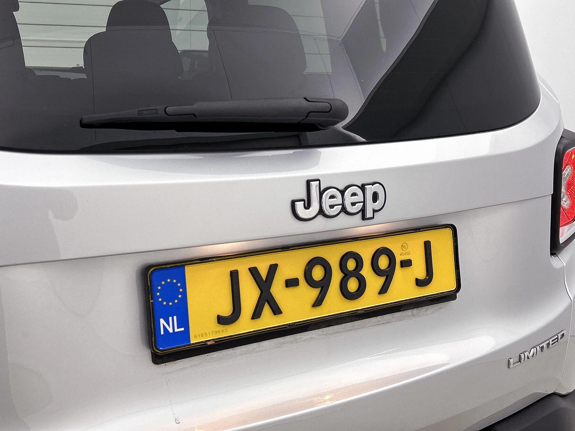 Jeep-Renegade-image-25