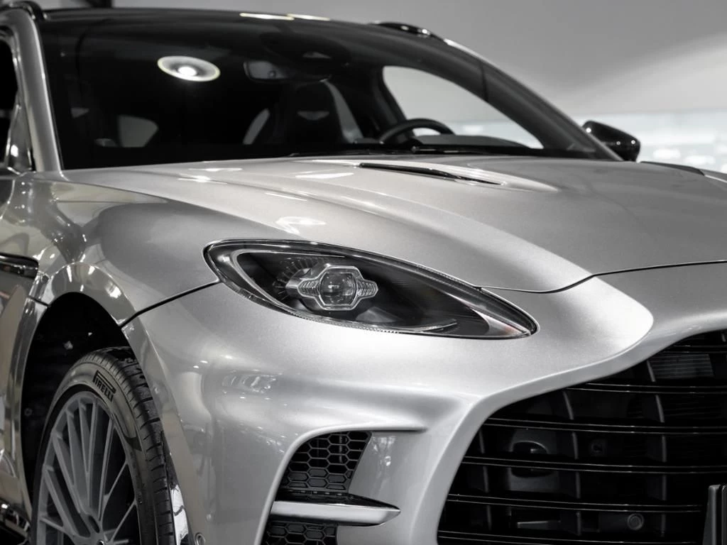 Aston Martin DBX 707 Aston Martin Hamburg