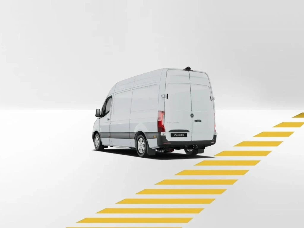 Mercedes-Benz-eSprinter-image-4