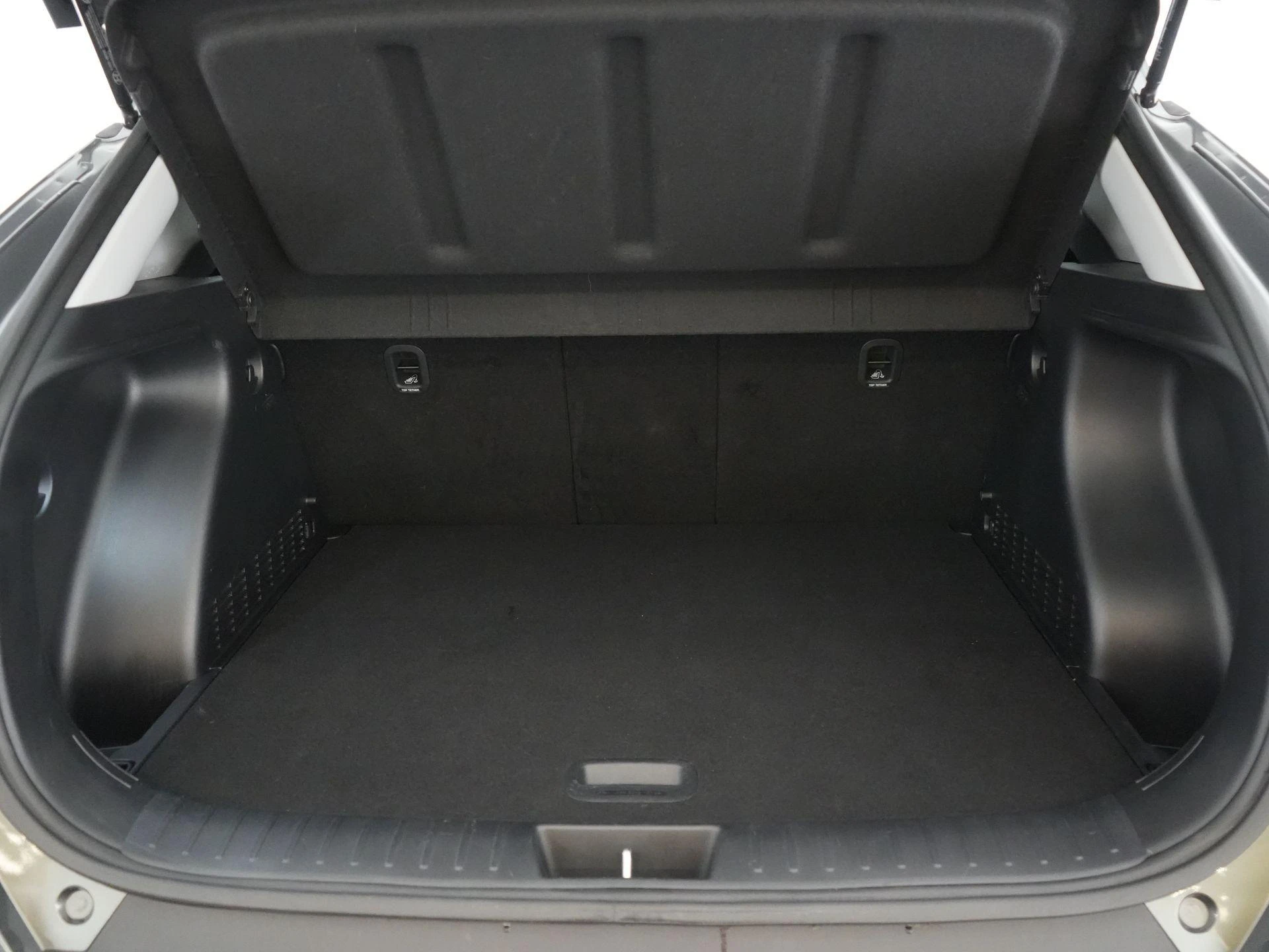 Hyundai-Kona-image-15
