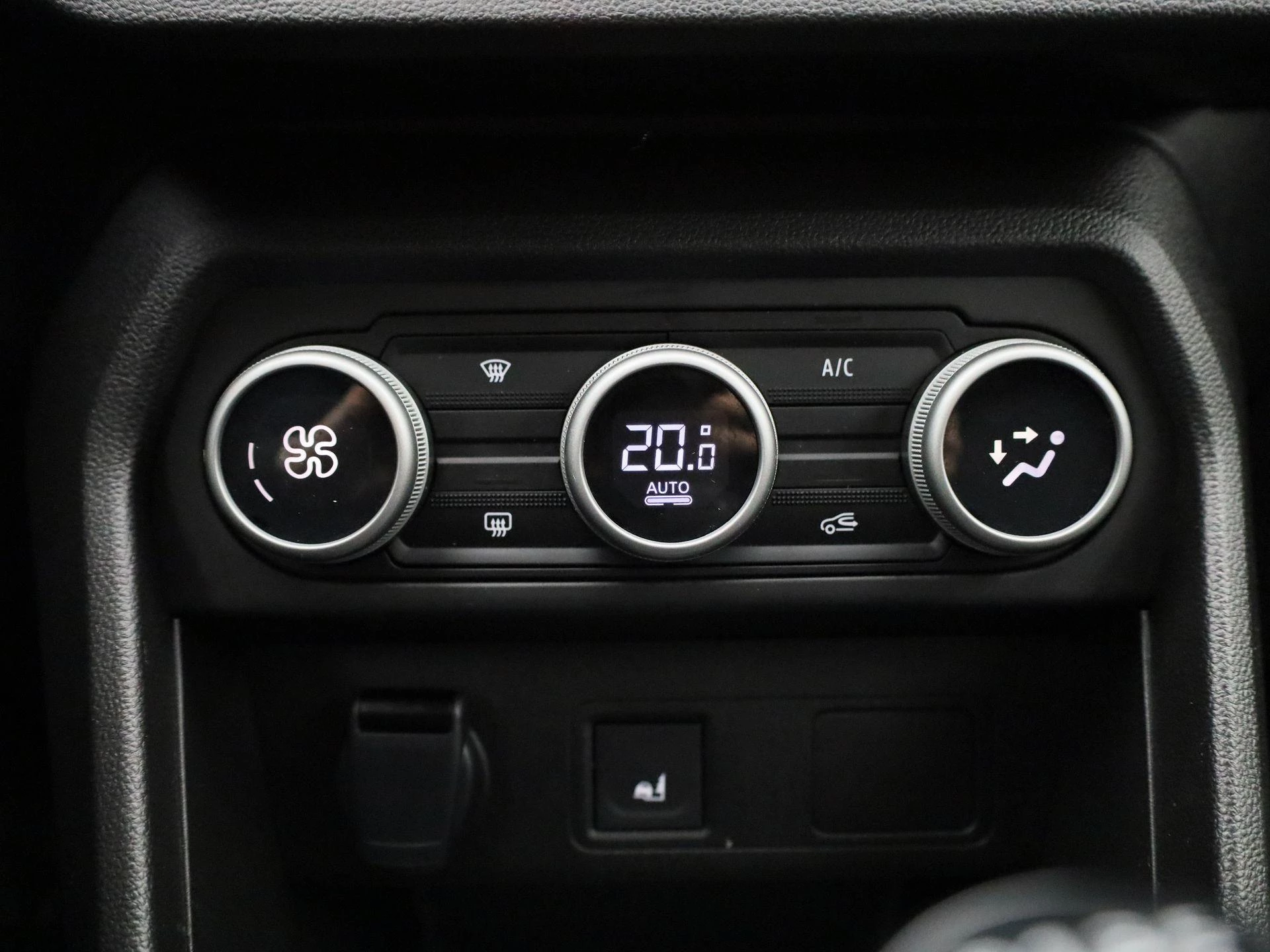 Dacia-Jogger-image-17