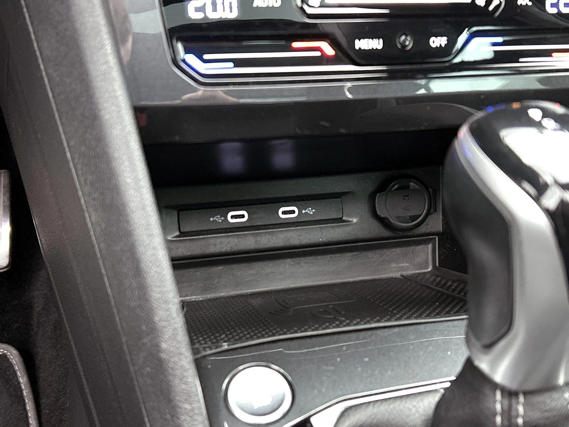 Volkswagen-Tiguan-image-31