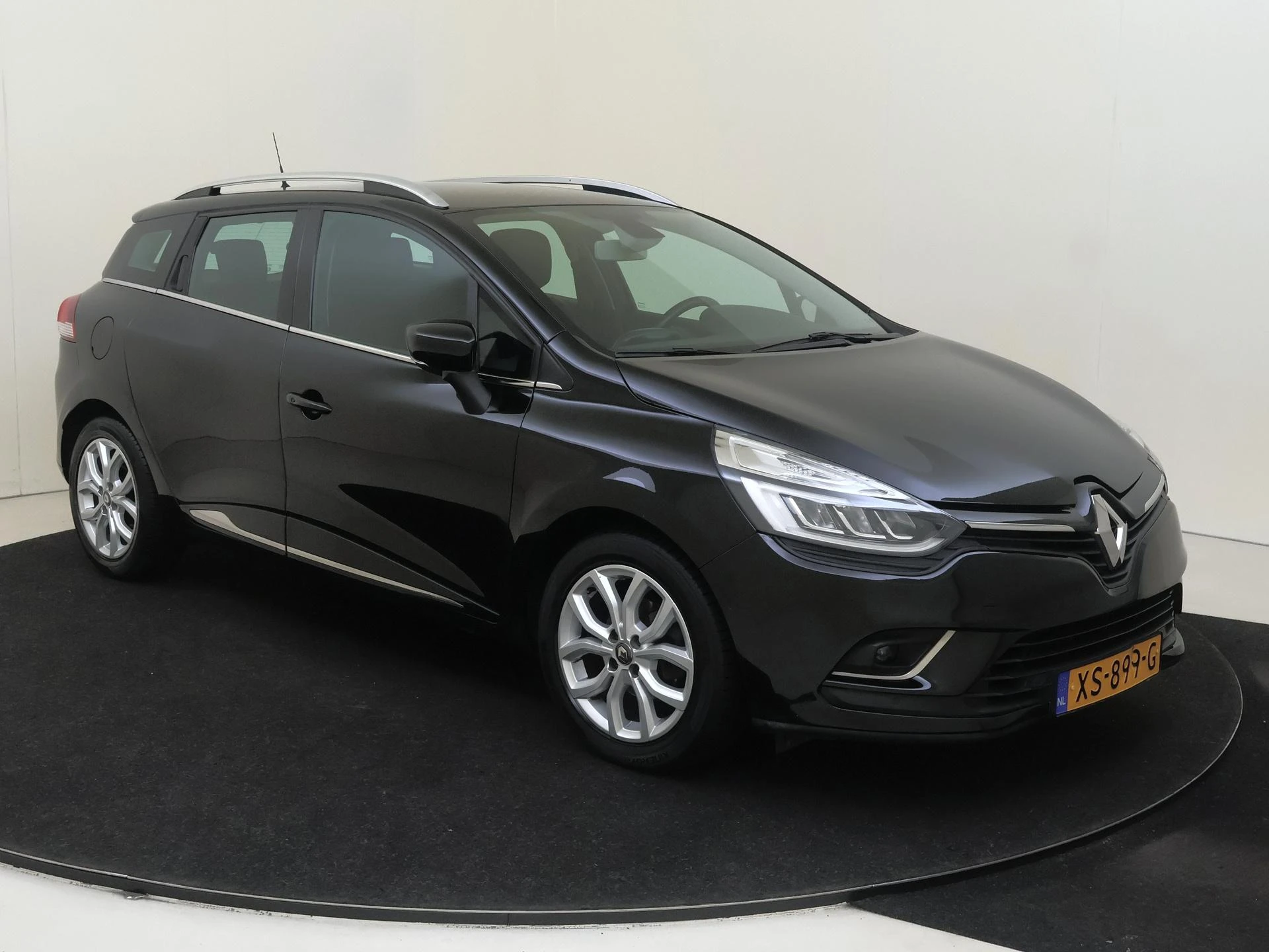 Renault-Clio-image-1