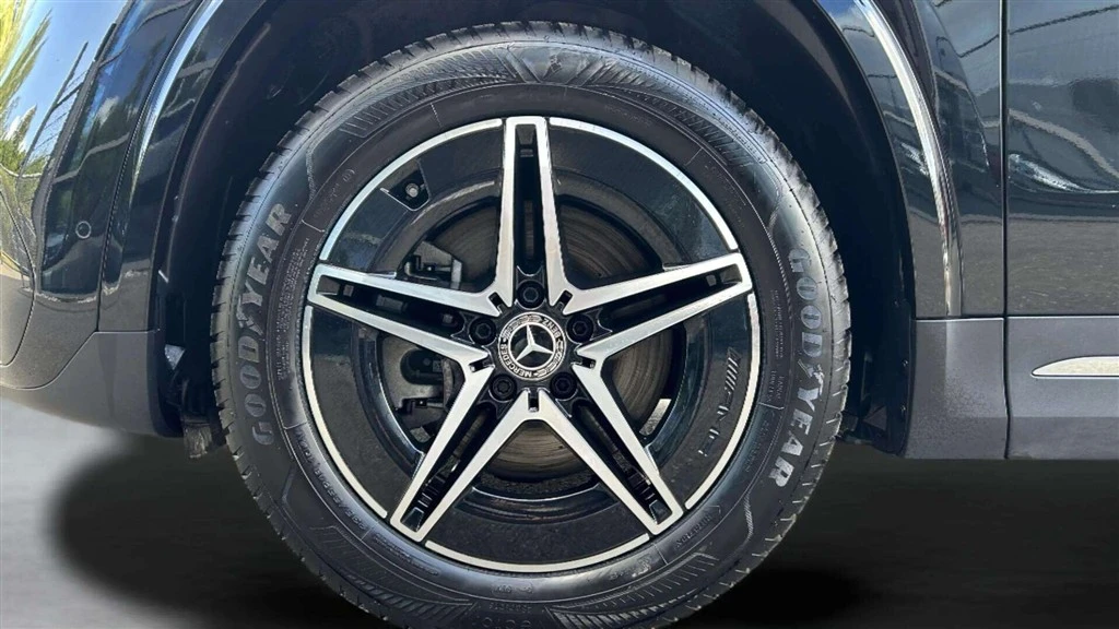 Mercedes-Benz-EQA-image-8