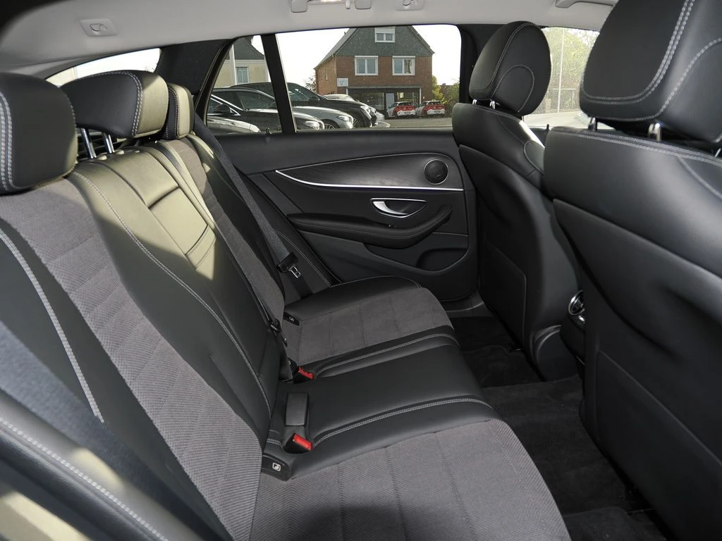 Mercedes-Benz-E-Klasse 220 d-image-12
