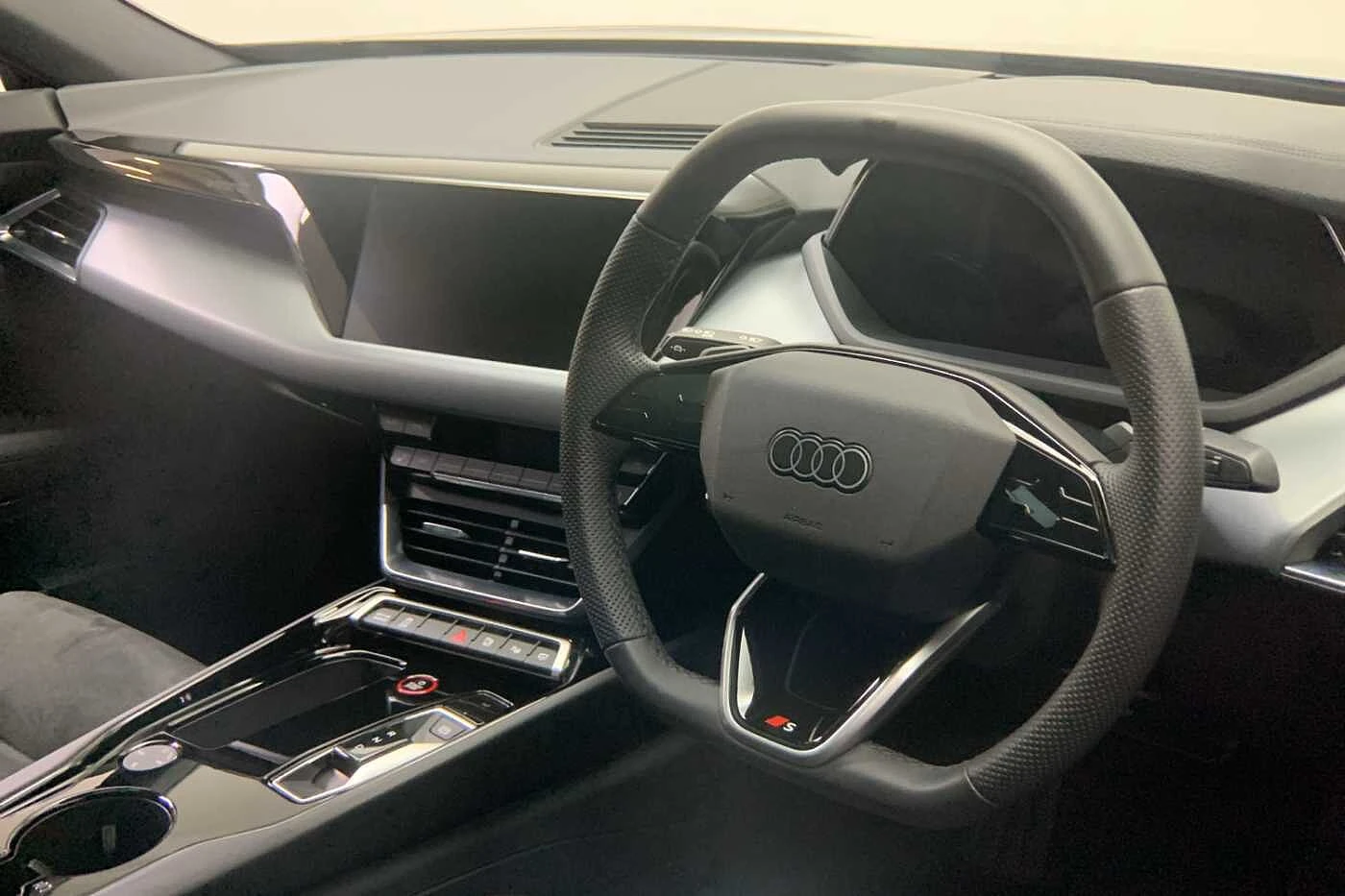 Audi-e-tron GT-image-5