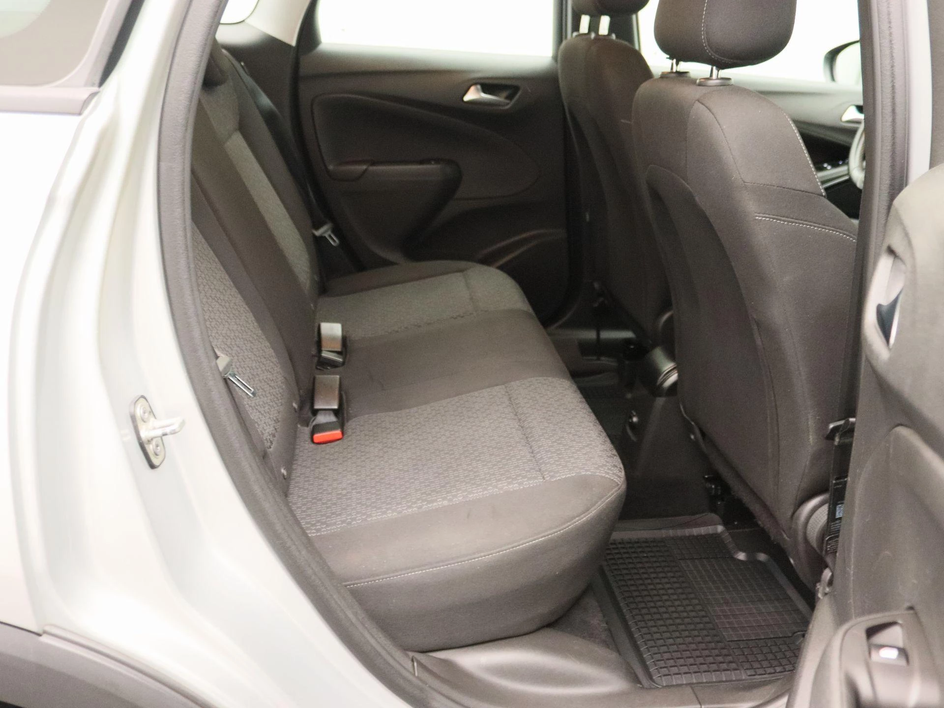 Opel-Crossland X-image-24