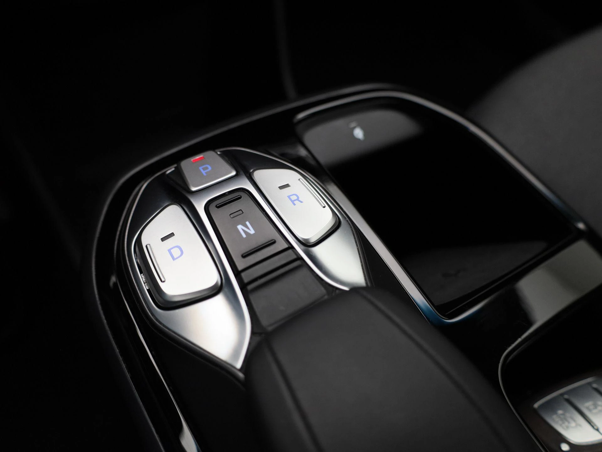 Hyundai-IONIQ-image-25