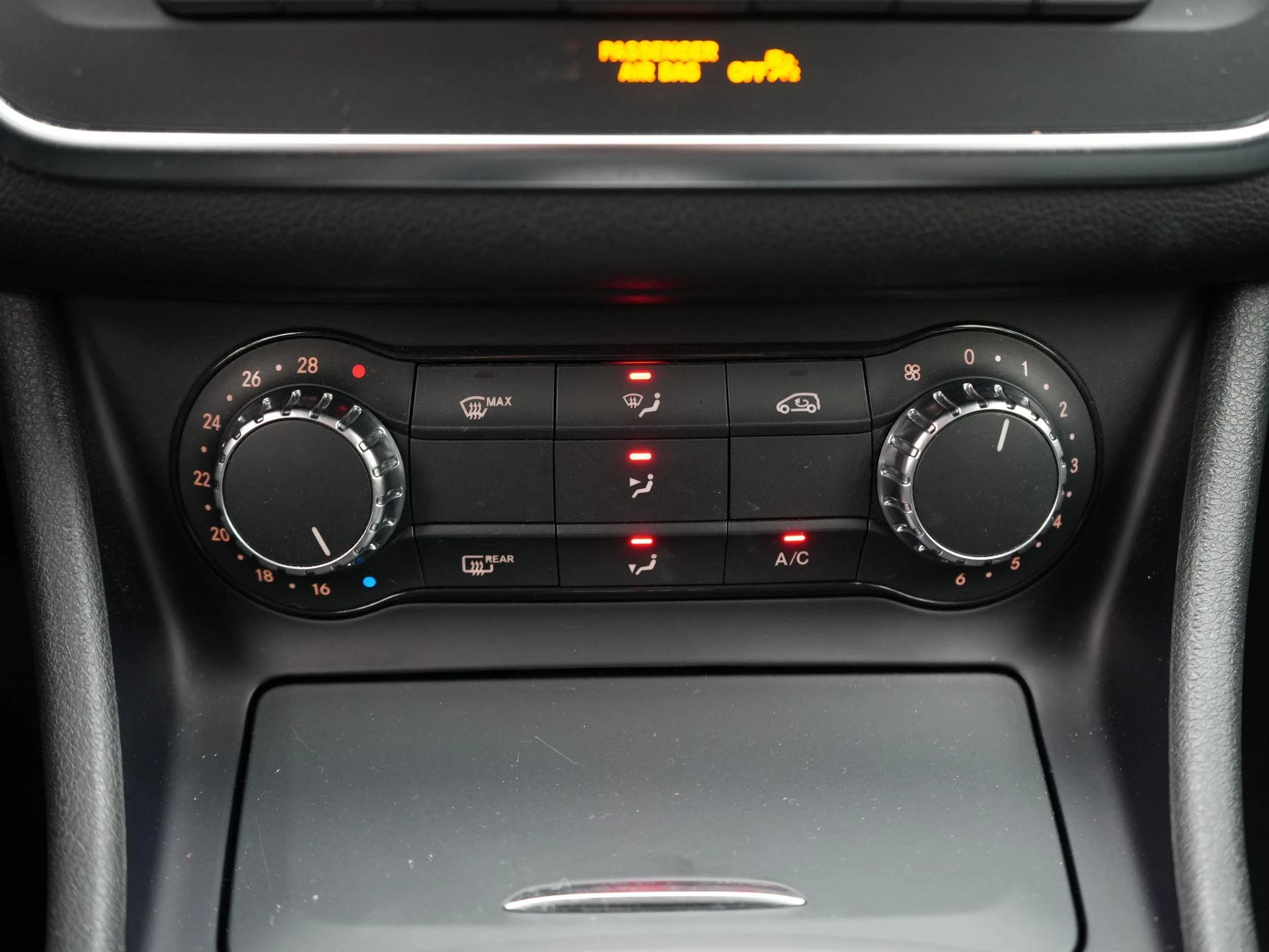 Mercedes-Benz-CLA-image-17