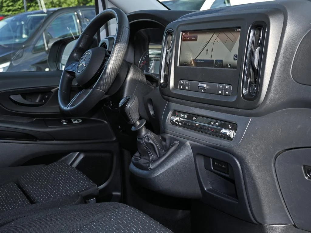 Mercedes-Benz-Vito 116-image-9