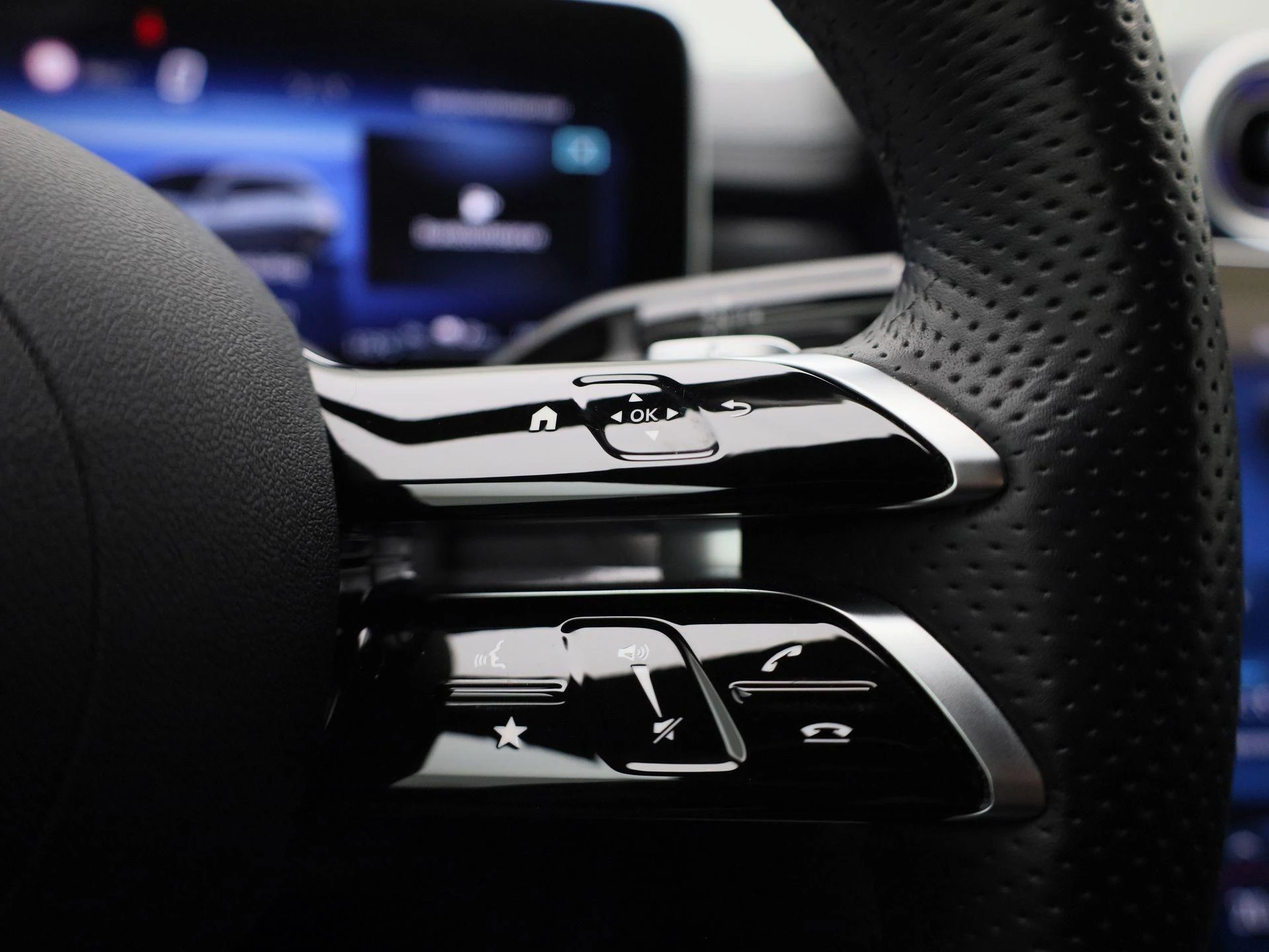 Mercedes-Benz-C-Klasse-image-27
