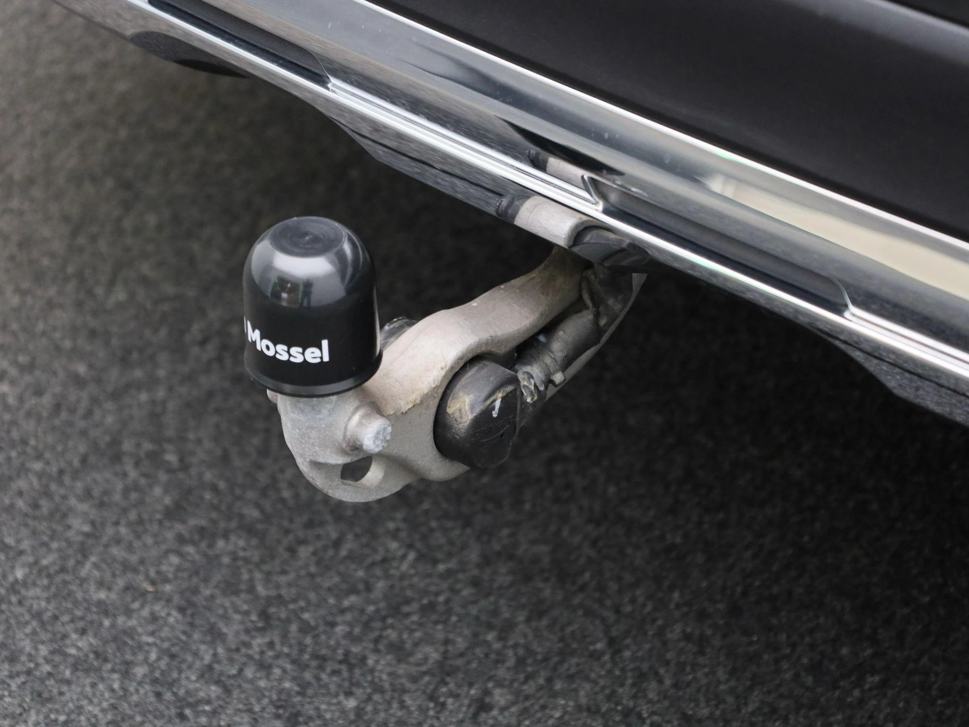 Mercedes-Benz-GLC-image-48