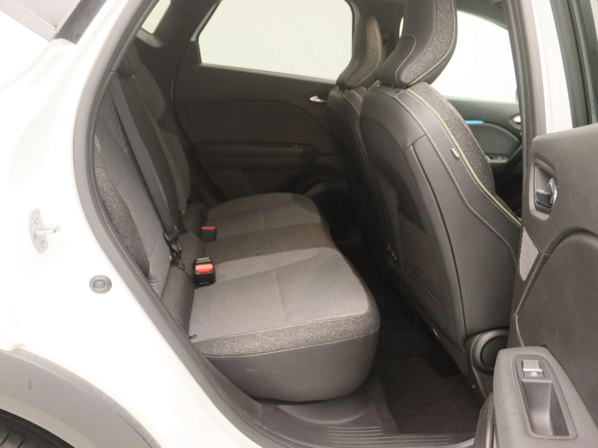 Renault-Captur-image-24