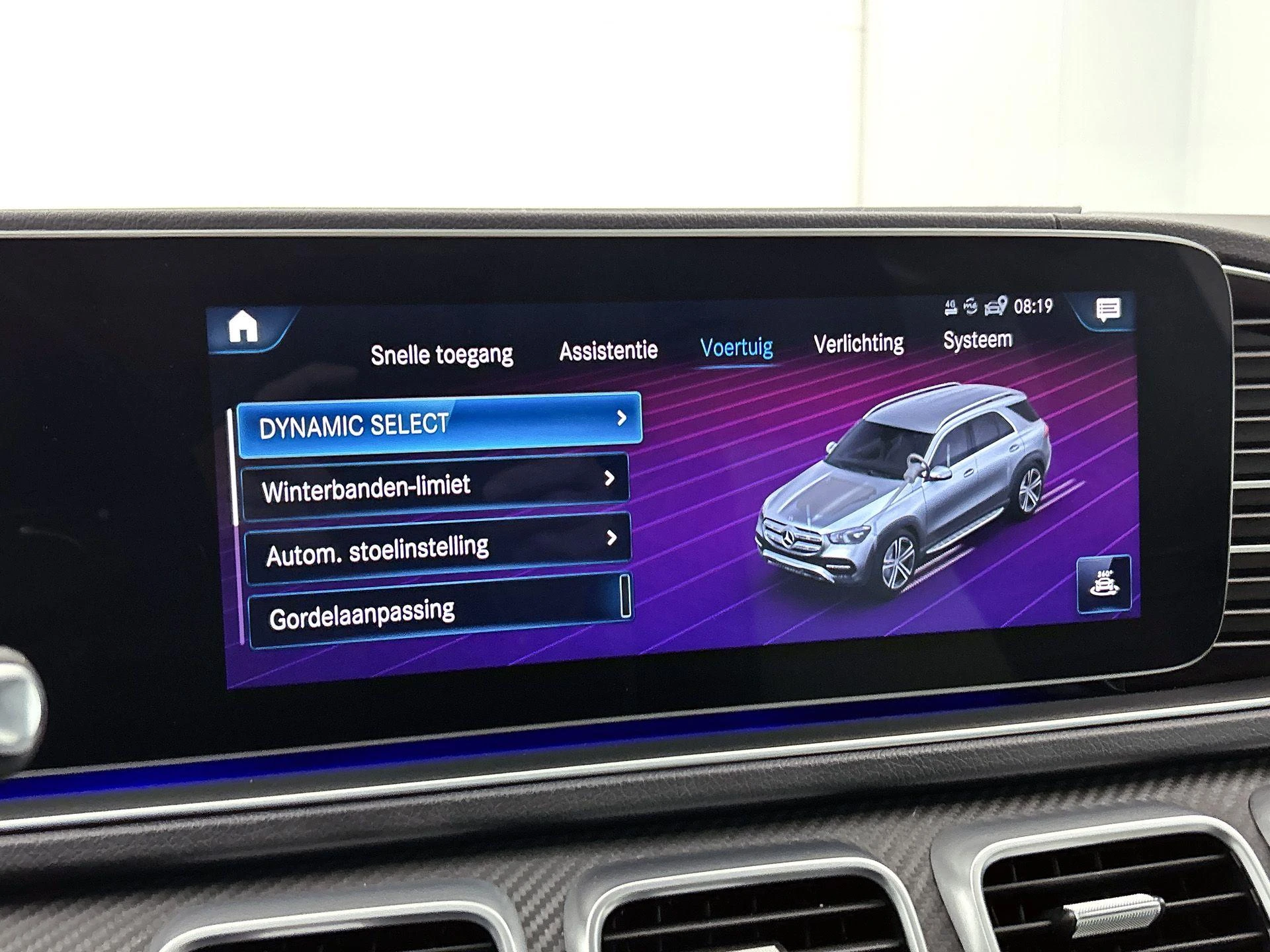 Mercedes-Benz-GLE-image-15