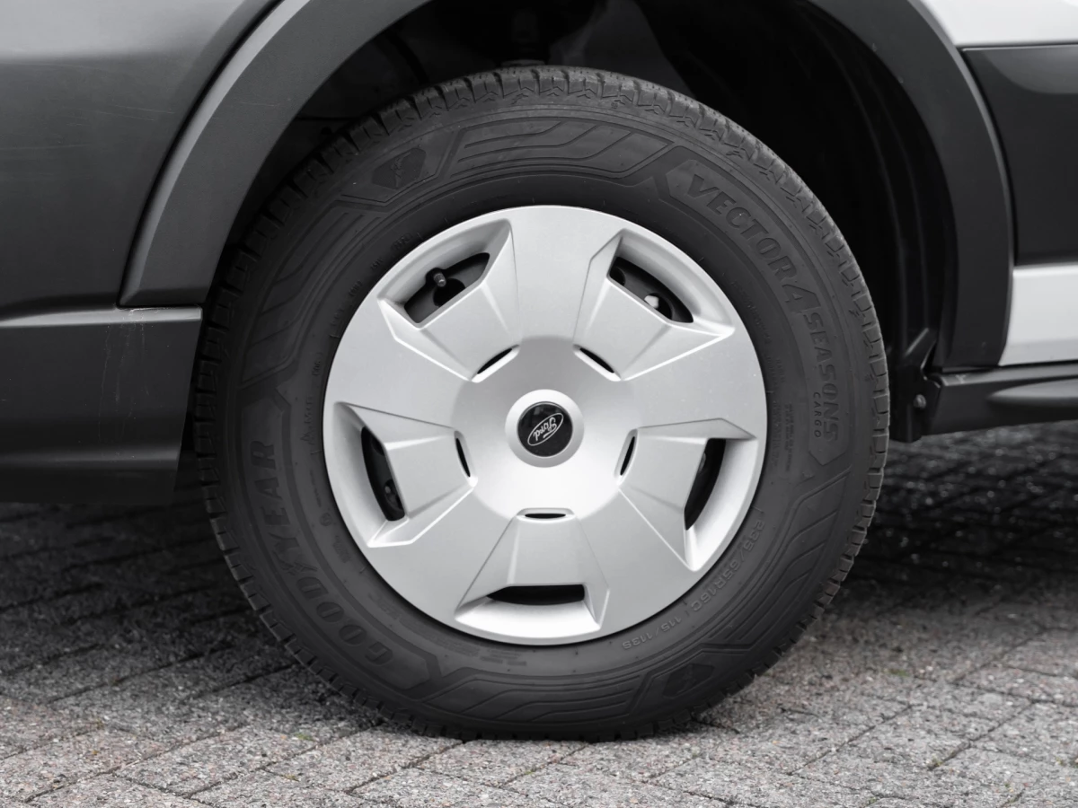 Ford-Transit-image-3