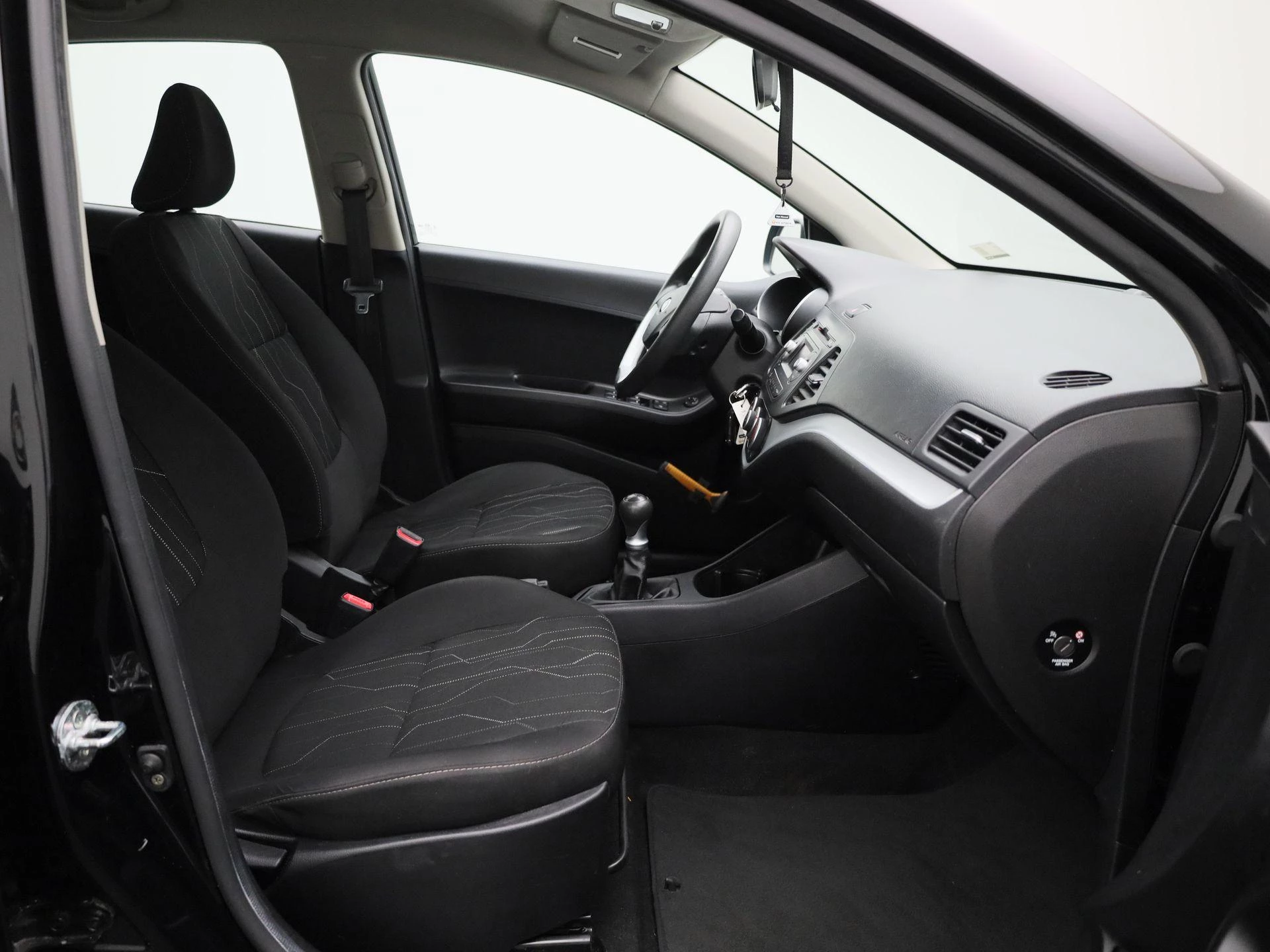 Kia-Picanto-image-25