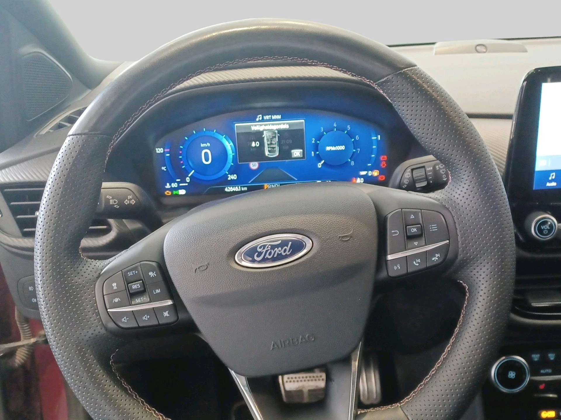 Ford Puma Vivid Ruby Ed. - UNIEK