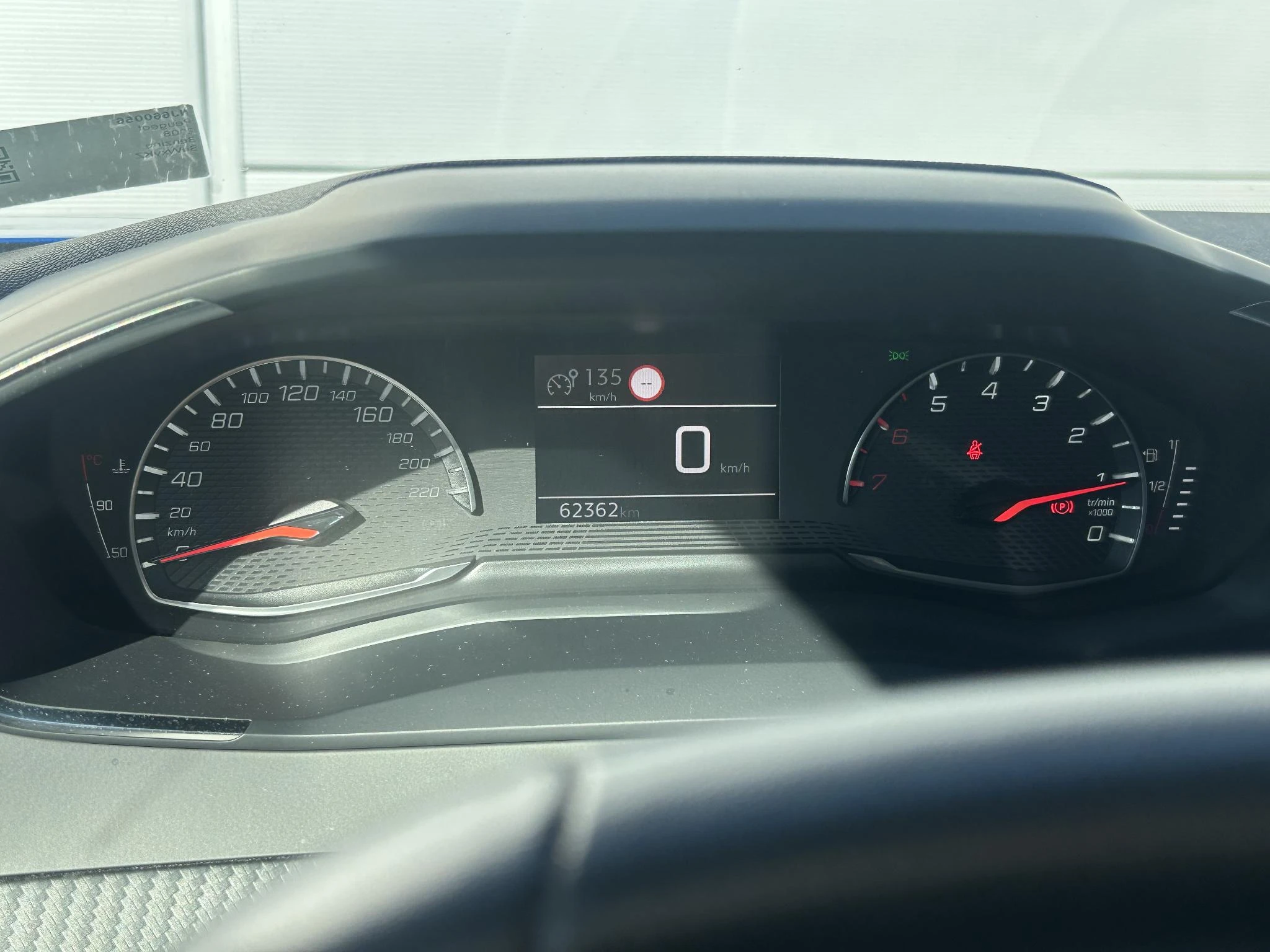Peugeot-2008-image-12