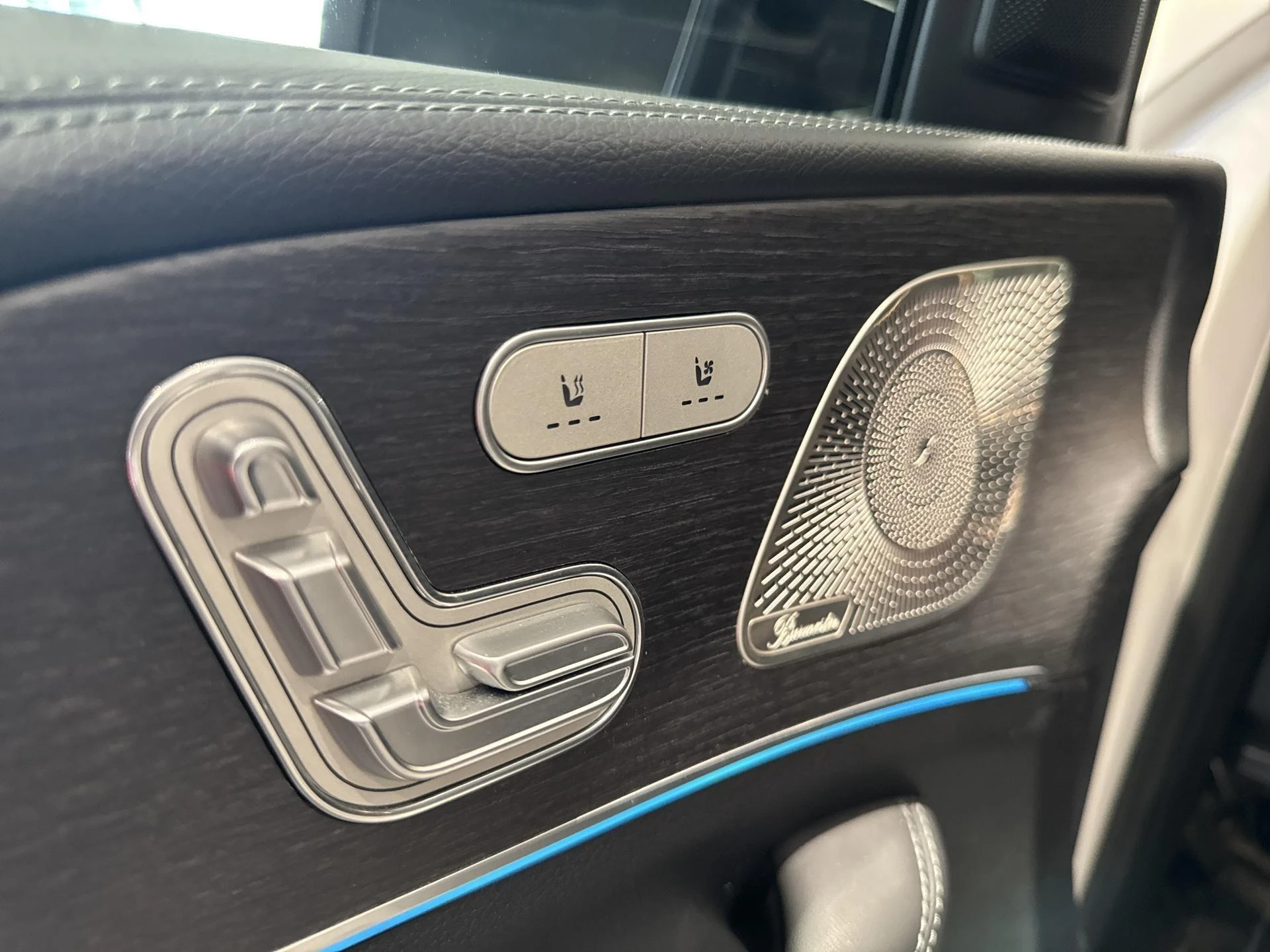 Mercedes-Benz-GLE-image-14