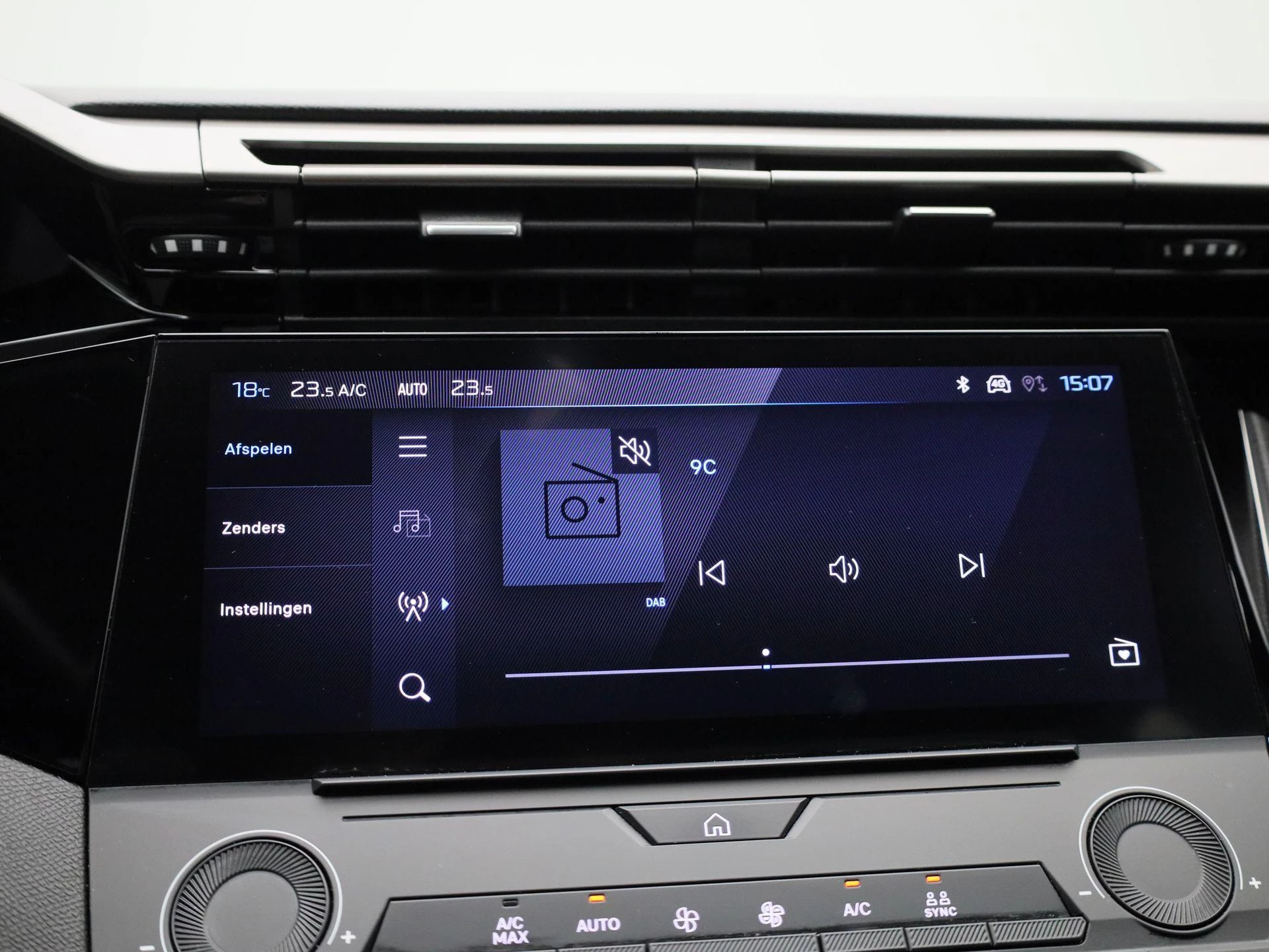 Peugeot-308-image-22