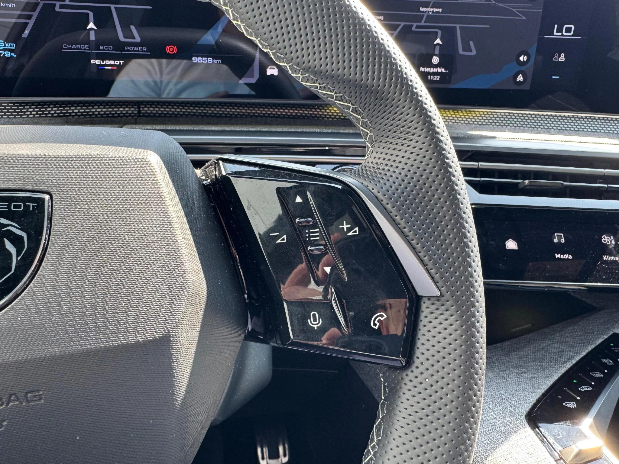 Peugeot-e-3008-image-12