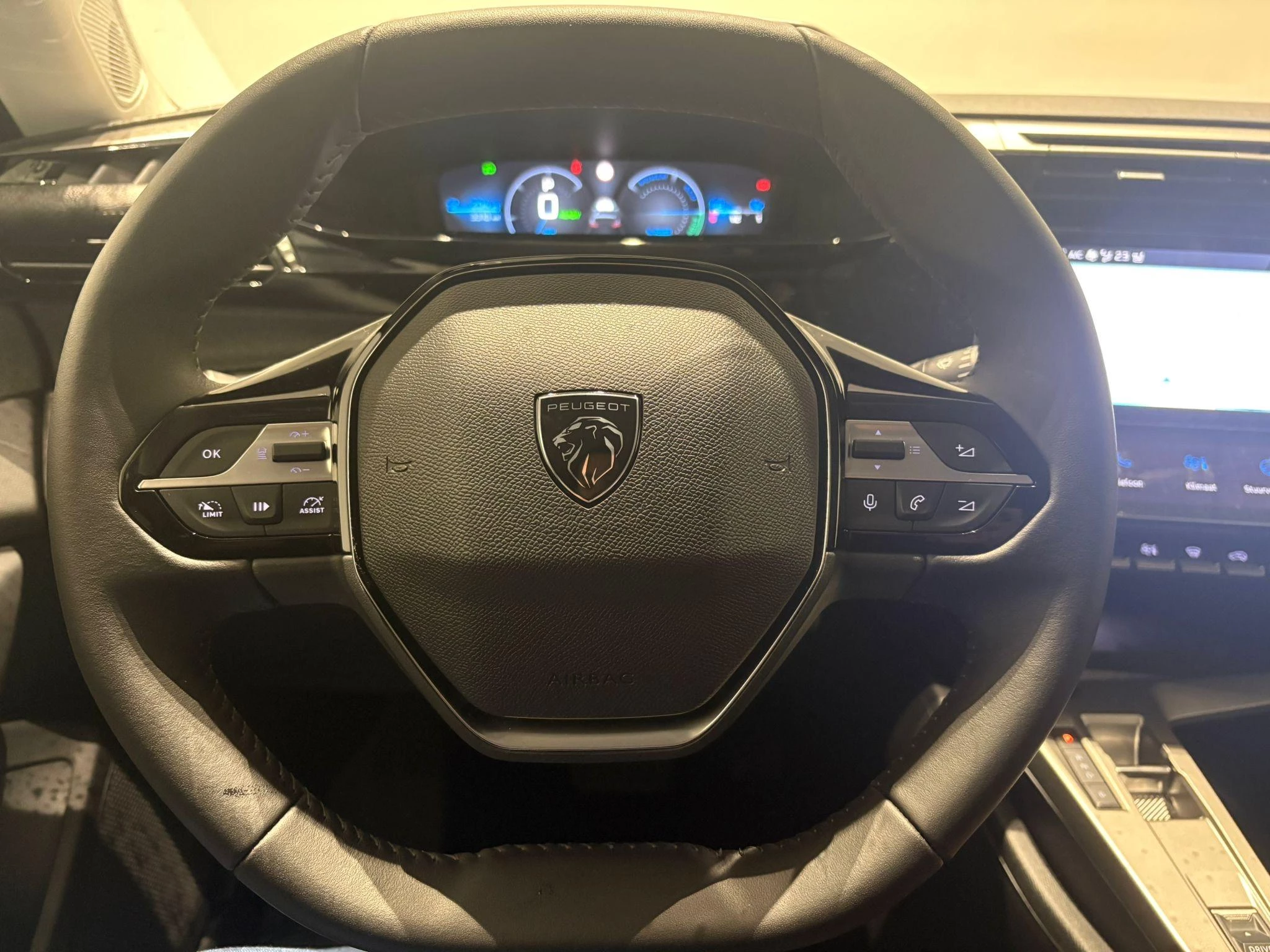 Peugeot-e-308-image-10