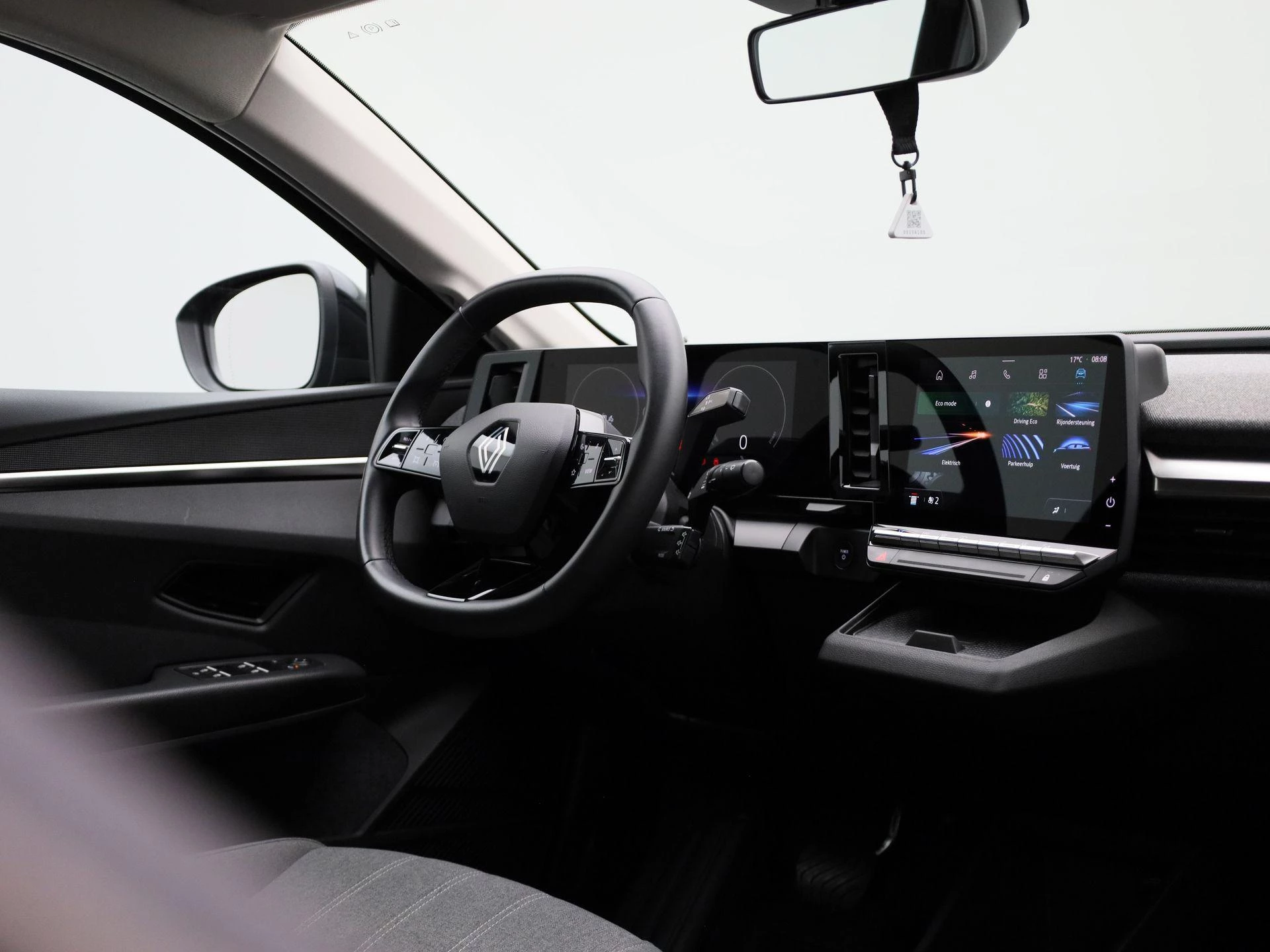 Renault-Megane E-Tech-image-30