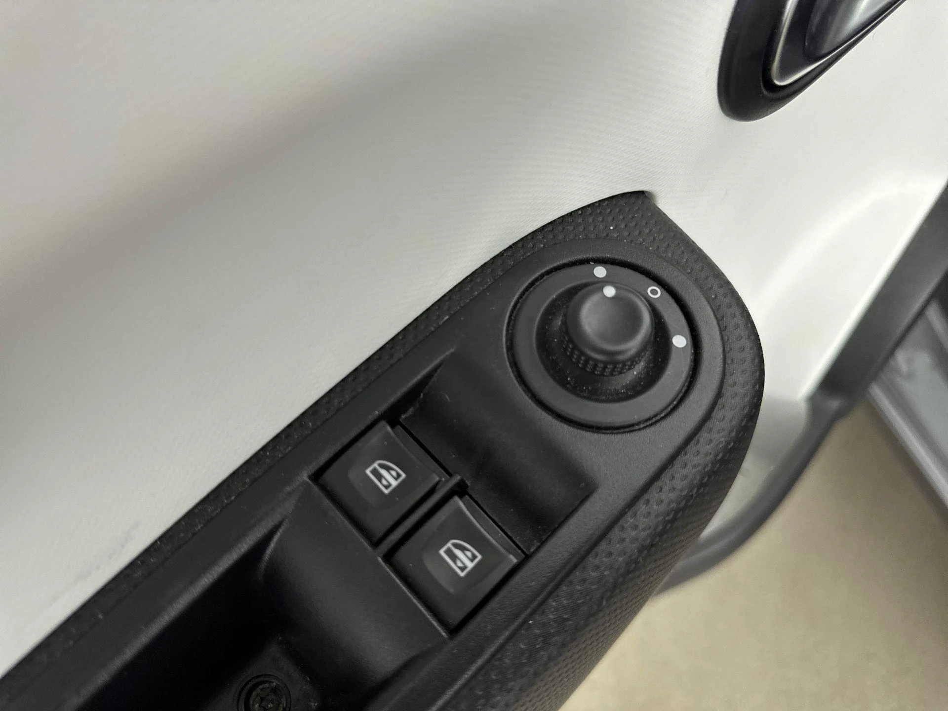 Renault-Twingo-image-21