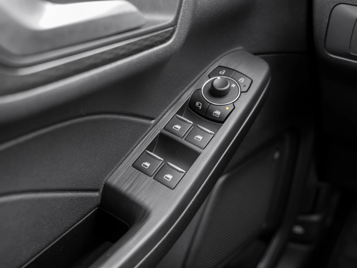 Ford Kuga Titanium NAVI/ACC/TWA/RFK