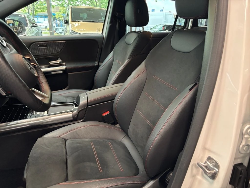 Mercedes-Benz-EQA 250+-image-18