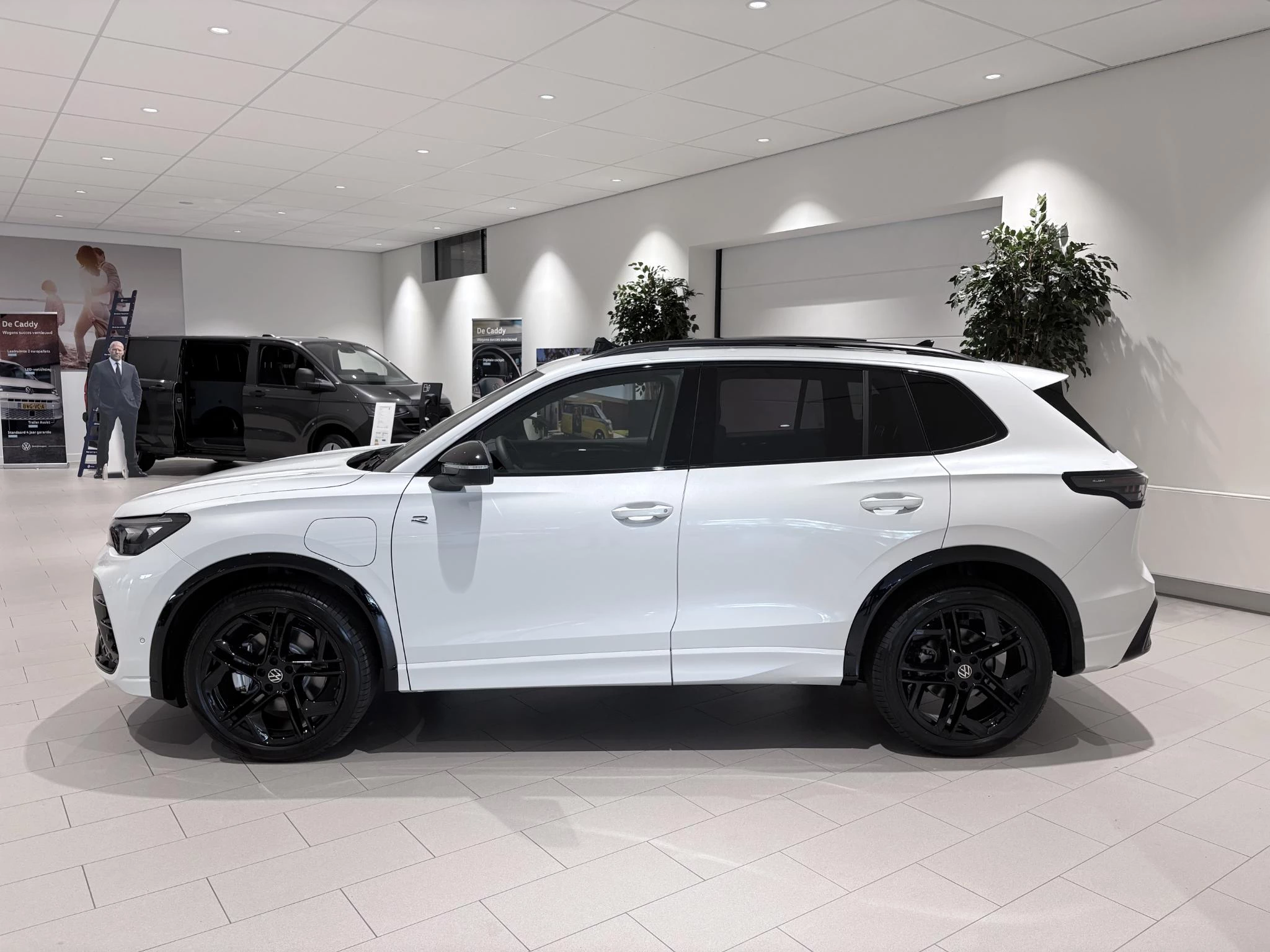 Volkswagen-Tiguan-image-2